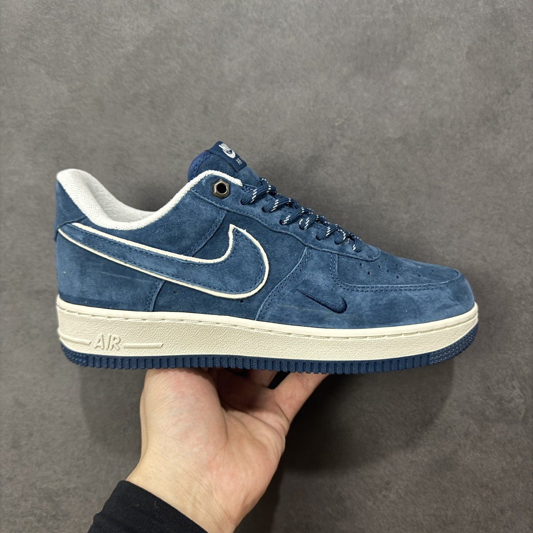 【定制版】Nike Air Force 1 \'07 Low “头层猪八拼接” 空军一号 高端定制 低帮 运动鞋 休闲鞋 折边针车 工艺难度大 原楦头原纸板 原装鞋盒 定制五金配件 内置全掌气垫 原厂鞋底 货号：DY9867-104 尺码：36 36.5 37.5 38 38.5 39 40 40.5 41 42 42.5 43 44 44.5 45-选品中心