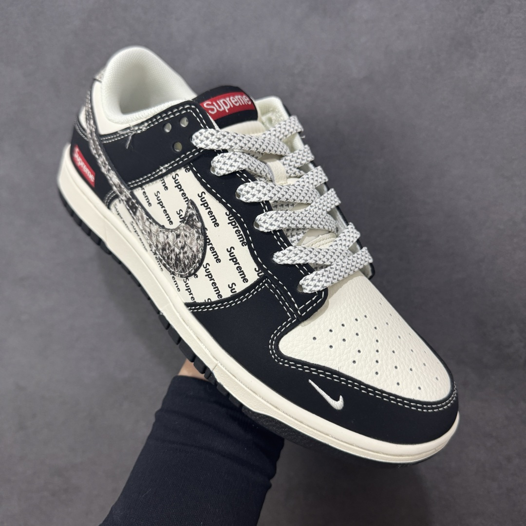 图片[3]-【定制版】Nike SB Dunk Low“Supreme联名——黑花勾” 周年高端定制 低帮休闲板鞋 定制鞋盒 大厂纯原品质出货 超高清洁度 皮料切割干净无任何毛边 细节完美 货号：XS6089-624 尺码： 36 36.5 37.5 38 38.5 39 40 40.5 41 42 42.5 43 44 44.5 45-选品中心
