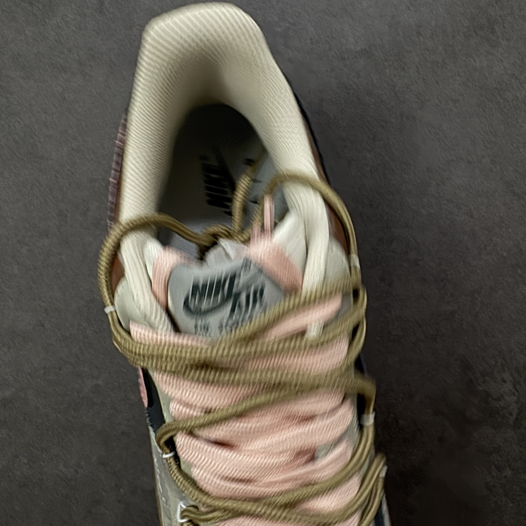 图片[7]-【定制版】Nike Air Force 1\’07 Low \”Mist Powder Diary\” 手绘涂鸦 雾粉日记 空军一号低帮休闲板鞋  #雾面灰调的松弛感，又晕开柔粉的甜意 像阴天里忽然透出的软光。鞋身的“Nice Day：D”是随手写下的碎碎念，侧旁的涂鸦小字藏着没说尽的情绪，做旧的鞋底像踩过了几程温柔的日子  货号：CW1888-680 尺码：36 36.5 37.5 38 38.5 39 40 40.5 41 42 42.5 43 44 44.5 45-选品中心