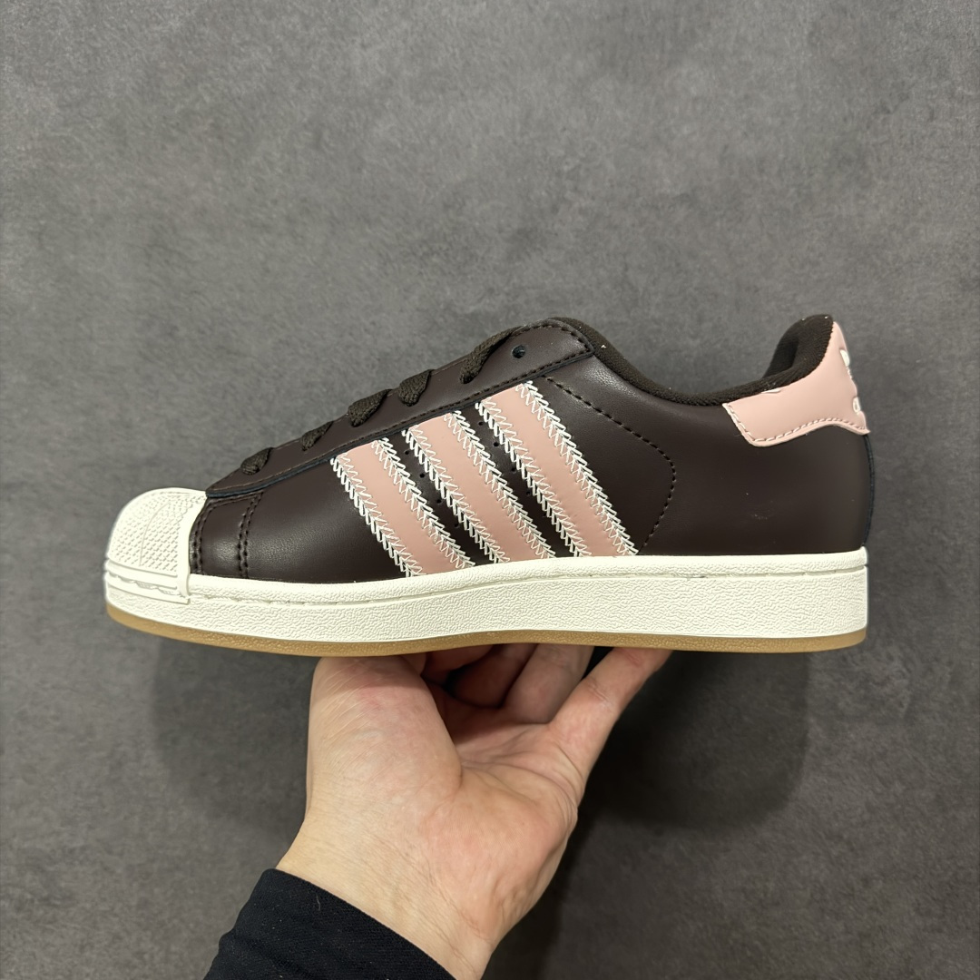 图片[2]-【GX版本】Adidas Originals Superstar II全新配色 贝壳头休闲板鞋 独家控货 平台正单 全鞋百分百原材料 全鞋电脑针车 Logo针车间距针数原版一致 皮料切割冲裁零瑕疵 原鞋一致含胶量大底 原盒中文内外标 大几率过验 不对比市面只对比原鞋 只服务最高端市场 货号：JQ6473 尺码：35-46-选品中心