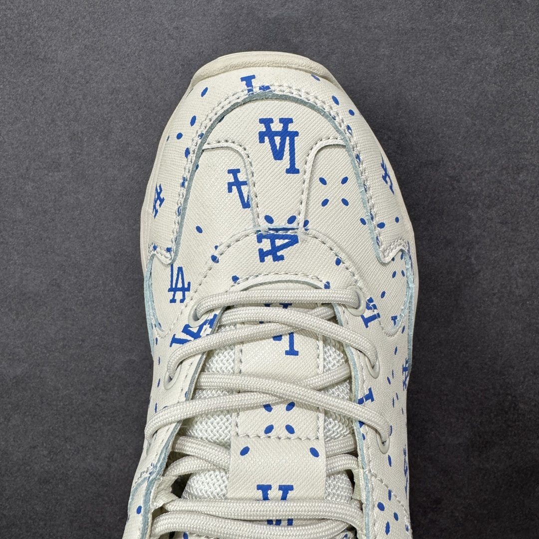 图片[8]-【纯原特价】MLB Chunky Dia Monogram 复古印花老爹鞋 后跟加厚 呵护脚后跟 立体保护软绵鞋口 轻松穿脱不磨脚 鞋头安全防撞包裹鞋头 符合人体结构 精心设计 行走柔软触感 鞋底耐磨性强 稳定性高 抓地更牢 不易打滑 进口纳米材质 原盒雷射防伪标 货号：3ASHMS13N 尺码：35-45-选品中心