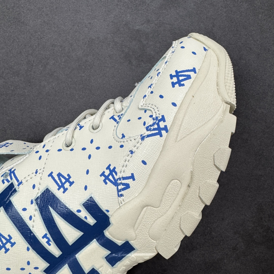 图片[5]-【纯原特价】MLB Chunky Dia Monogram 复古印花老爹鞋 后跟加厚 呵护脚后跟 立体保护软绵鞋口 轻松穿脱不磨脚 鞋头安全防撞包裹鞋头 符合人体结构 精心设计 行走柔软触感 鞋底耐磨性强 稳定性高 抓地更牢 不易打滑 进口纳米材质 原盒雷射防伪标 货号：3ASHMS13N 尺码：35-45-选品中心