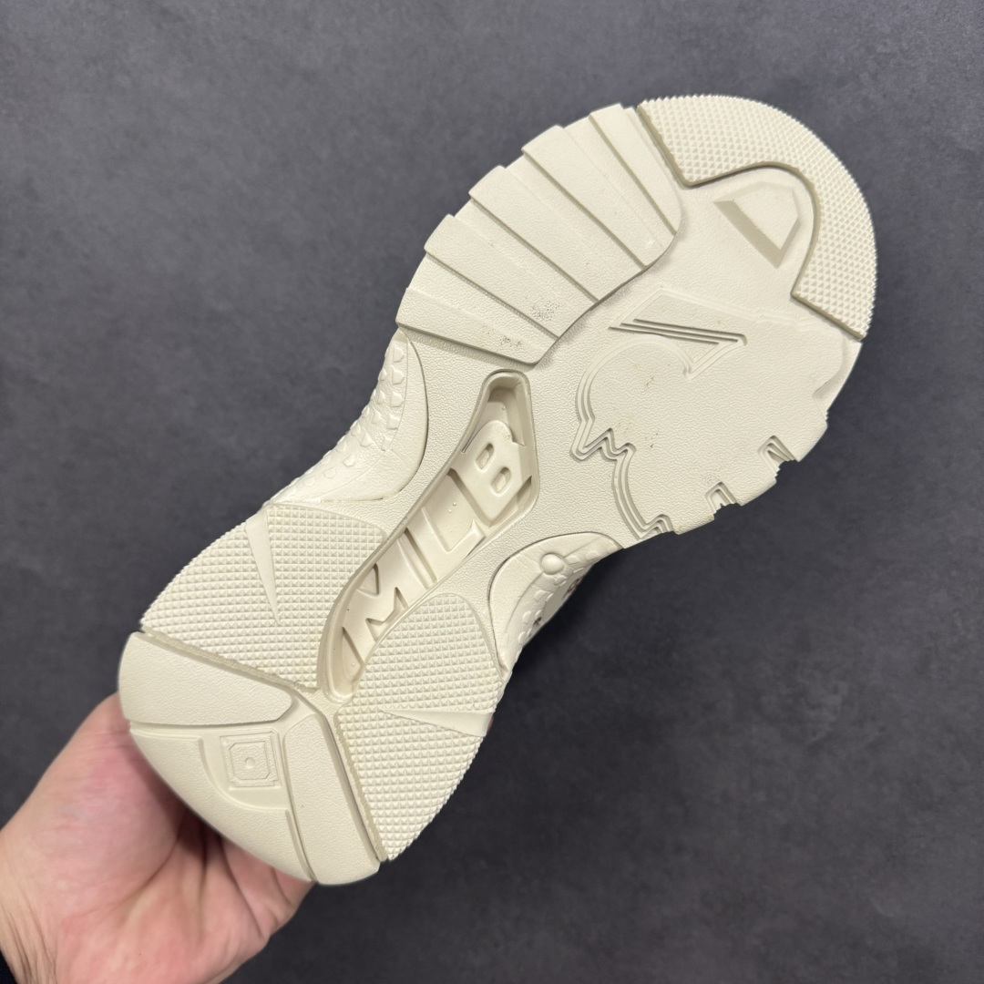 图片[9]-【纯原特价】MLB Chunky Dia Monogram 复古印花老爹鞋 后跟加厚 呵护脚后跟 立体保护软绵鞋口 轻松穿脱不磨脚 鞋头安全防撞包裹鞋头 符合人体结构 精心设计 行走柔软触感 鞋底耐磨性强 稳定性高 抓地更牢 不易打滑 进口纳米材质 原盒雷射防伪标 货号：3ASHMS13N 尺码：35-45-选品中心