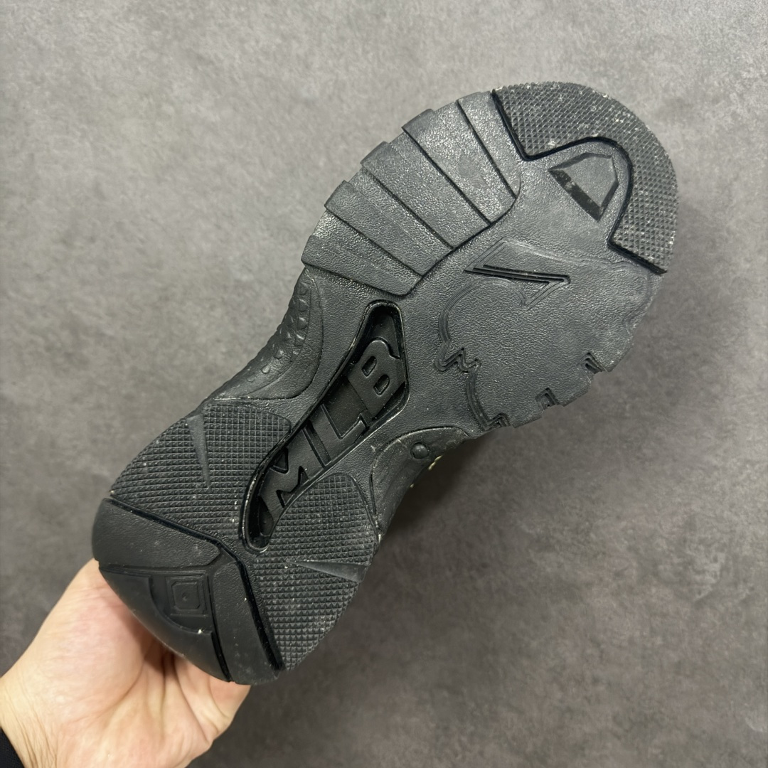 图片[9]-【纯原特价】MLB Chunky Dia Monogram 复古印花老爹鞋 后跟加厚 呵护脚后跟 立体保护软绵鞋口 轻松穿脱不磨脚 鞋头安全防撞包裹鞋头 符合人体结构 精心设计 行走柔软触感 鞋底耐磨性强 稳定性高 抓地更牢 不易打滑 进口纳米材质 原盒雷射防伪标 货号：3ASHMS13N 尺码：35-45-选品中心