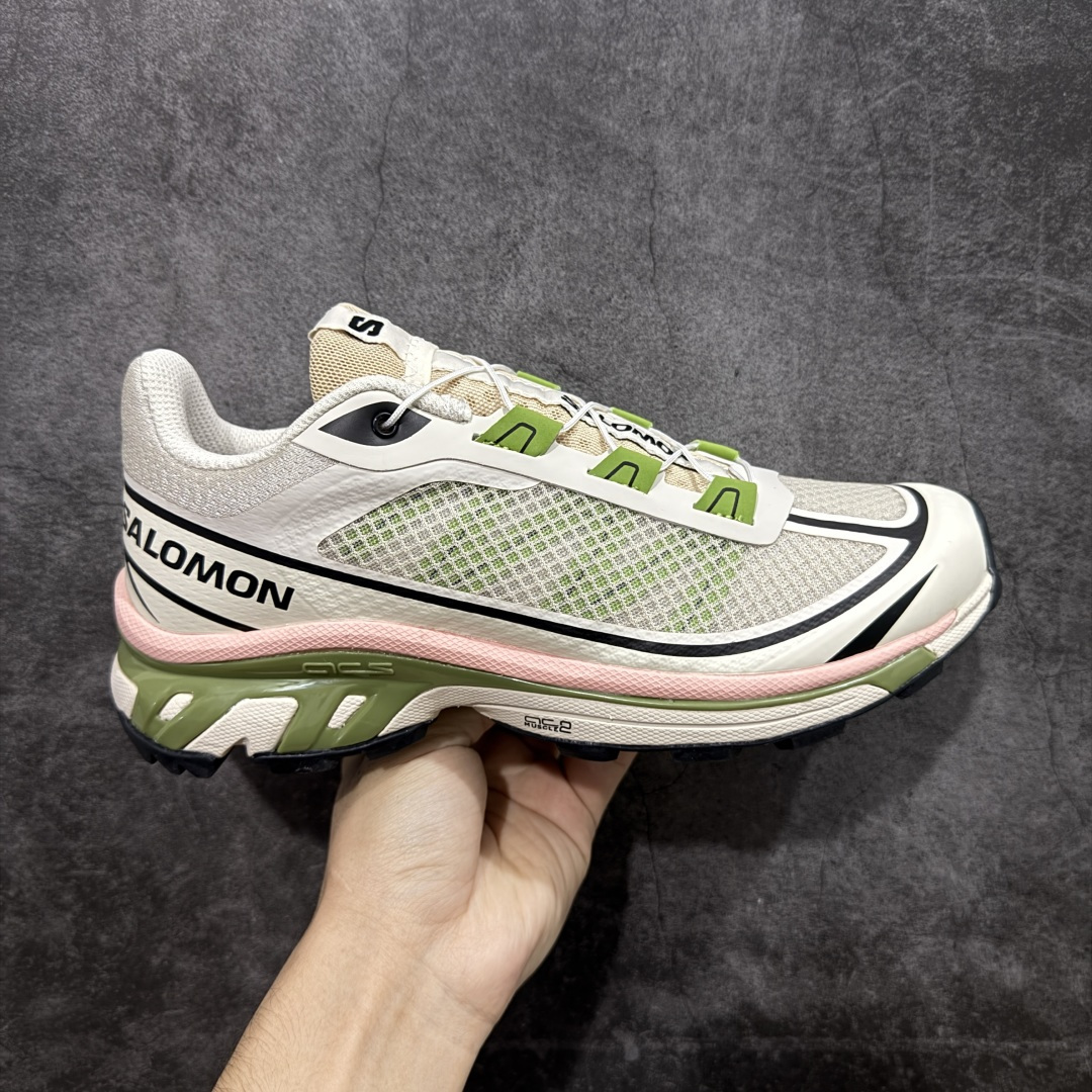 【PK升级版】SALOMON XT-6 FT 萨洛蒙潮流越野机能户外功能鞋 417424 全新版本出货 好货不怕晚 品质 细节 材料都是肉眼可以见！ 售前售后也是其它工厂无法匹敌！ 纯原外贸平台特供订单 耗时半年巨作 全套原纸板楦头开发 原厂特供网布配套加持 确保原汁原味 完美呈现版型 原档数据独家私模五层组合大底 原装Ortholite轻量化鞋垫 中底布带钢印编号 原厂TPU锁扣 进口港宝加持 后跟自然饱满 还原公司包裹性 鞋面以“锯齿”状的包裹系统呈现 在基色底之下加入了各种色点缀 将公司的最新技术和时尚前卫的造型融入耐用的长跑款式中 鞋面由 TPU 薄膜制成 并焊接在高耐磨网眼上 使其既时尚又坚固 由 ACS底盘支撑 可增强稳定性和支撑力 以及由橡胶凸耳 Contragrip外底覆盖的 EVA 缓冲中底 旨在应对崎岖的地形 鞋舌上的彩色Salomon 标签、Quicklace 系统以及鞋头、鞋舌和鞋跟上的附加品牌使细节更加完美 让穿着者可以轻松驾驭户外与通勤下的任何运动生活场景 无缝鞋身户外随意纵横 颜值与脚感兼备 出街通勤 绝对非常吸睛 你值得拥有 尺码：36 36.5 37.5 38 38.5 39 40 40.5 41 42 42.5 43 44 44.5 45-选品中心