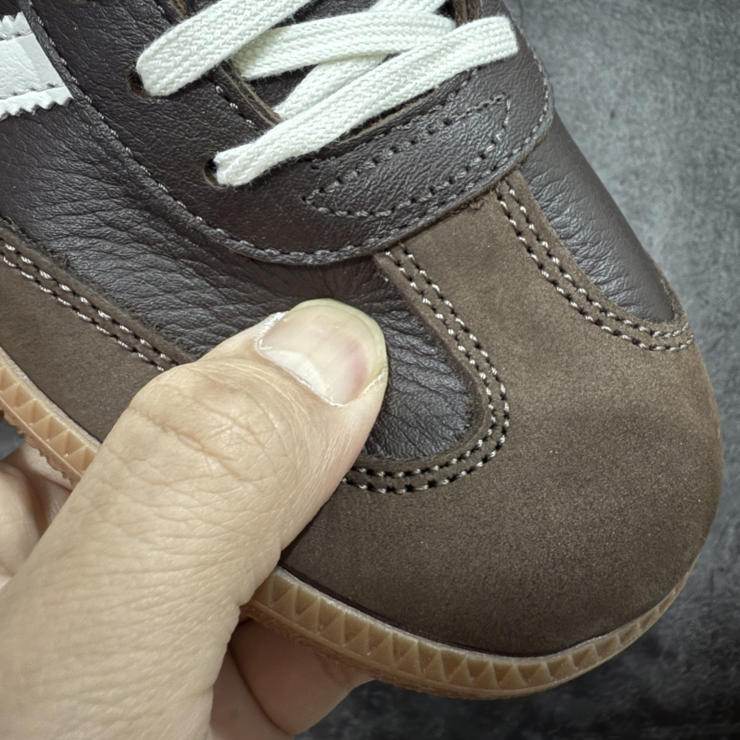 图片[4]-【CG纯原】市面最顶级品质没有之一！ 此版鞋身全部采用进口原厂头层皮 原厂头层 区分市面偷工减料！ Adidas Originals Samba 桑巴德训鞋 棕红色 原版原楦原材，99.999%还原度 鞋带都是原厂的，系鞋带的方式都同步ZP！ 货号：JR0891 尺码：36 36.5 37 38 38.5 39 40 40.5 41 42 42.5 43 44 44.5 45-选品中心