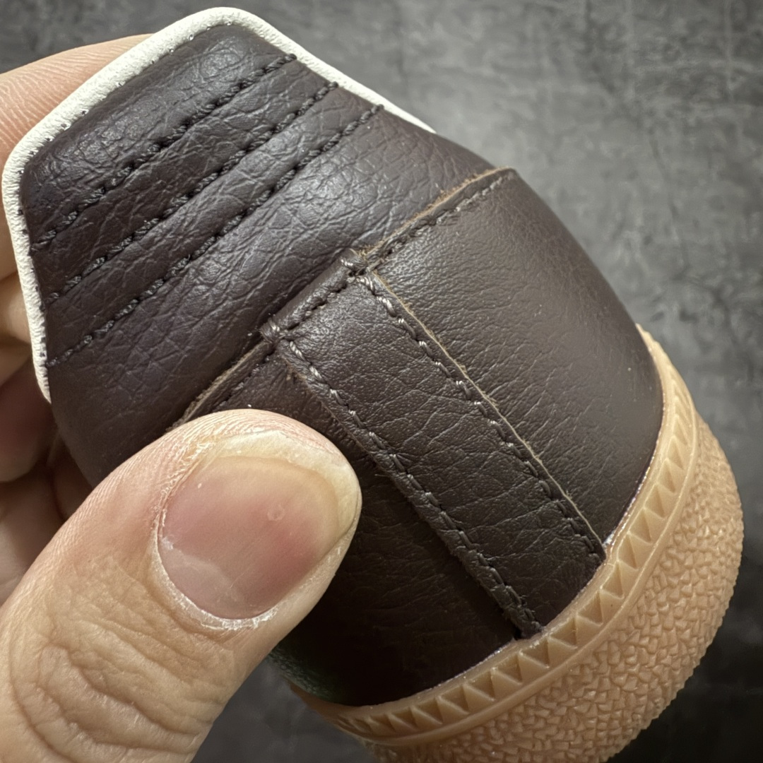 图片[2]-【CG纯原】市面最顶级品质没有之一！ 此版鞋身全部采用进口原厂头层皮 原厂头层 区分市面偷工减料！ Adidas Originals Samba 桑巴德训鞋 棕红色 原版原楦原材，99.999%还原度 鞋带都是原厂的，系鞋带的方式都同步ZP！ 货号：JR0891 尺码：36 36.5 37 38 38.5 39 40 40.5 41 42 42.5 43 44 44.5 45-选品中心