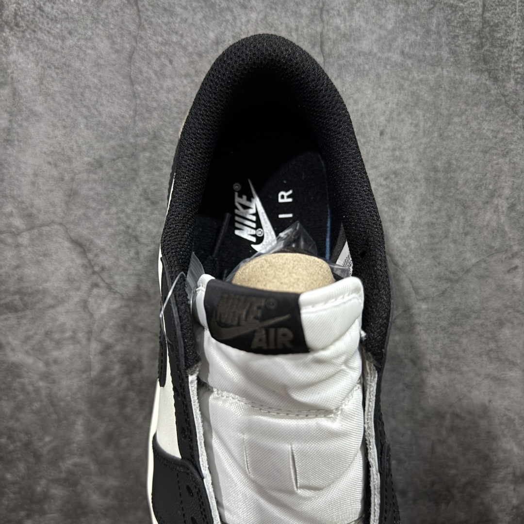 图片[8]-【原厂版】Air Jordan 1 AJ1 黑棕低帮小摩卡倒钩 CZ0790-102 超级强悍品质 可对比市场各大纯原版本 专业aj大厂出品 对细节的把控毋庸置疑 材料也是用最接近原鞋的头层皮料 所有地方都没有做到减配 原厂鞋楦打造完美鞋型 整体鞋型以及后跟做的弧度做的非常好 鞋带为原厂打蜡鞋带 粗细程度同步原鞋 裁片清洁度到位 无明显瑕疵毛边 免修产品 正确针车 该重针 该有尖角的地方都有做到 鞋价格非常香 转手可闭眼卖高价 到手各位就知道货有多好 绝对秒杀一切同价格货品 尺码：40-47.5-选品中心