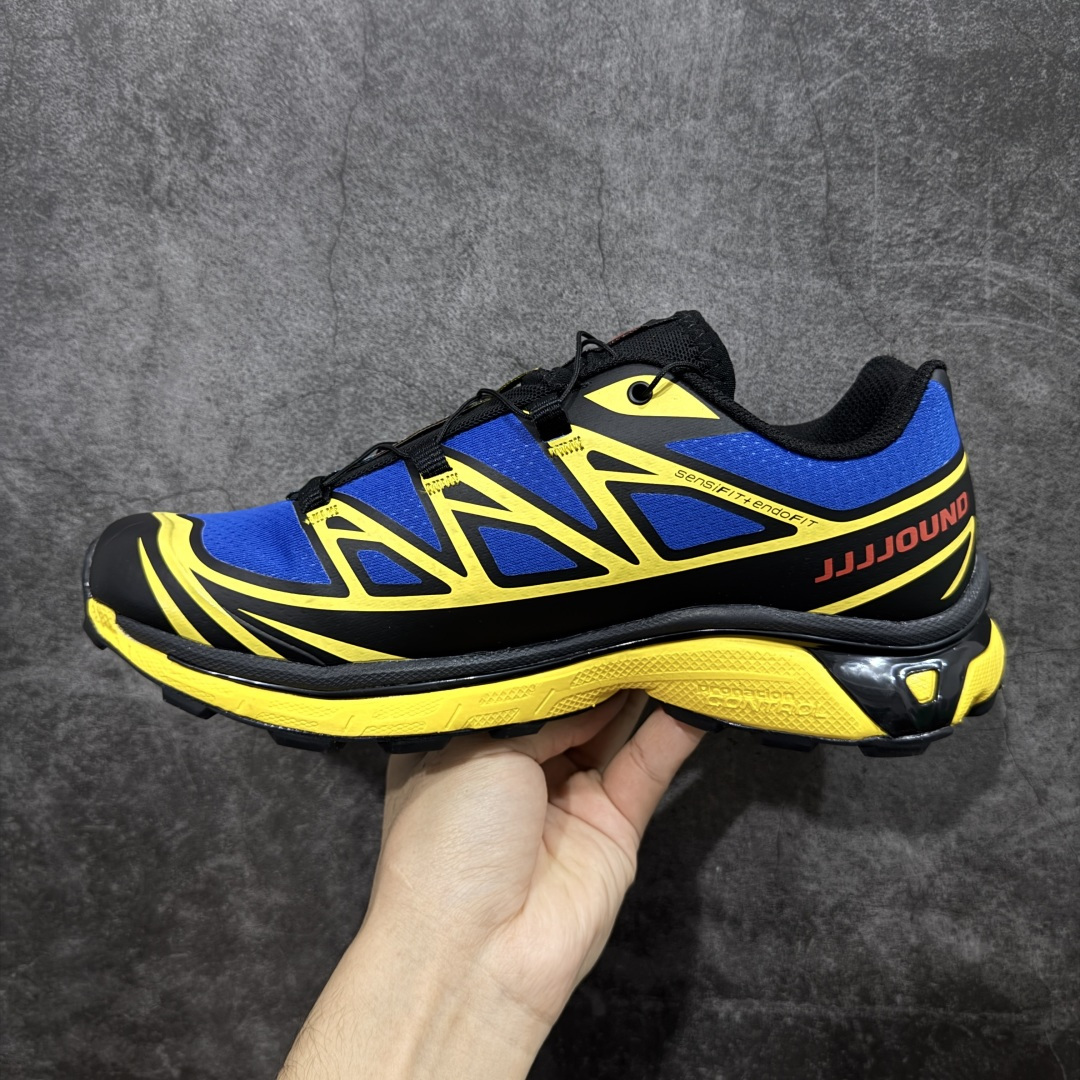 图片[2]-【纯原M版】JJJJound x SALOMON萨洛蒙 XT-6 舒适百搭 耐磨透气支撑 低帮 户外功能鞋 男女同款 蓝黄 491304 顶级原盒配置 外机能登山跑鞋 纯原外贸平台特供订单 耗时半年巨作 全套原纸板楦头开发 原厂特供网布配套加持 确保原汁原味 完美呈现版型 原档数据独家私模五层组合大底 原装Ortholite轻量化鞋垫 中底布带钢印编号 原厂TPU锁扣 进口港宝加持 后跟自然饱满 还原公司包裹性 鞋面以“锯齿”状的包裹系统呈现 在基色底之下加入了各种色点缀 将公司的最新技术和时尚前卫的造型融入耐用的长跑款式中 鞋面由 TPU 薄膜制成 并焊接在高耐磨网眼上 使其既时尚又坚固 由 ACS底盘支撑 可增强稳定性和支撑力 以及由橡胶凸耳 Contragrip外底覆盖的 EVA 缓冲中底 旨在应对崎岖的地形 鞋舌上的彩色Salomon 标签、Quicklace 系统以及鞋头、鞋舌和鞋跟上的附加品牌使细节更加完美 让穿着者可以轻松驾驭户外与通勤下的任何运动生活场景 无缝鞋身户外随意纵横 颜值与脚感兼备 出街通勤 绝对非常吸睛 你值得拥有 尺码：36 36.5 37.5 38 38.5 39 40 40.5 41 42 42.5 43 44 44.5 45-选品中心