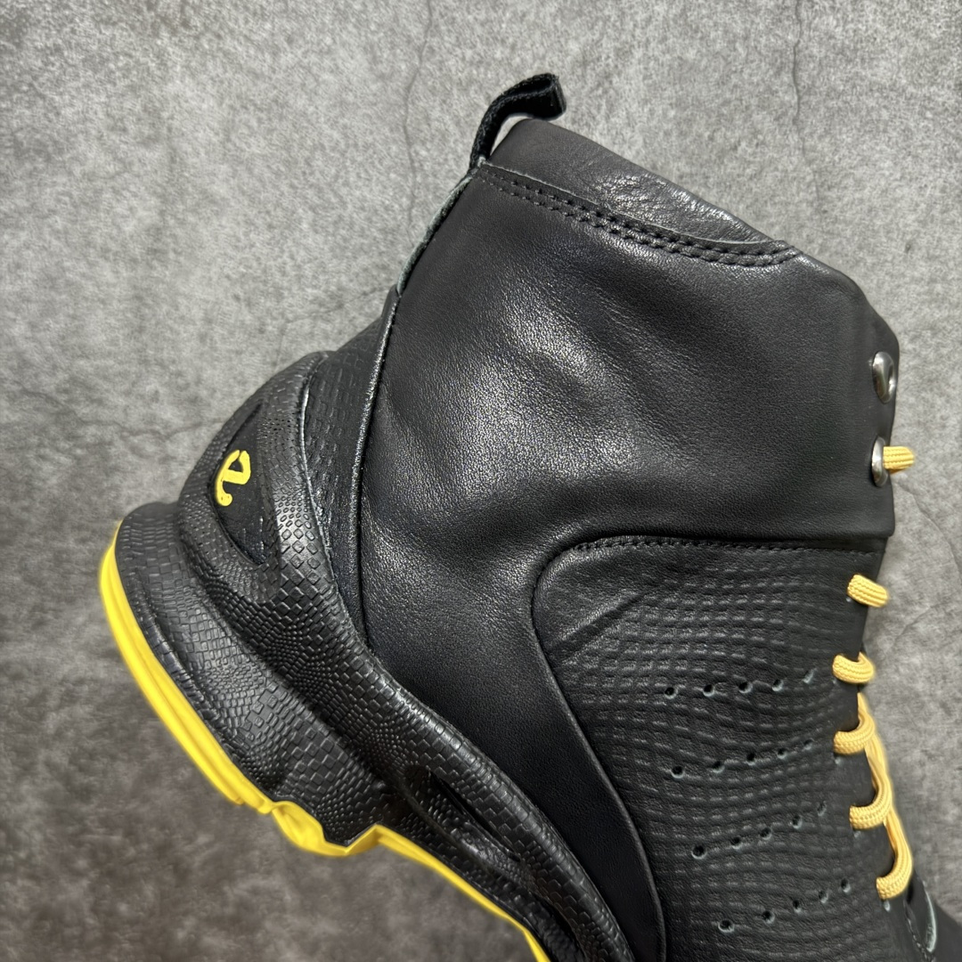 图片[7]-【广东纯原】Ecco爱步 Biom C 牛皮 轻盈舒适及踝高帮户外靴 ECCO以三大核心特征为依托：北欧设计风格、鞋履制作、积极的生活方式。北欧设计风格：北欧设计特点是独特、有格调、实用和简约，并且品质优良。鞋履制作：ECCO钟爱鞋履制作以及一切与鞋履制作相关的事物。积极的生活方式：ECCO的创始人希望制作出的鞋履无需磨合，即可完美贴合脚型，帮助人们享受行走的乐趣。ECCO的成功源自其产品质量和创新的技术水平，恪守“鞋遵循双足”的设计理念，将的舒适度和风格融为一体。ECCO跑遍全世界寻找创新的原料。从制革制鞋一体化的设置，源头上控制皮革质量，确保对人体无害。 尺码：38 39 40 41 42 43 44 （皮鞋码）-选品中心