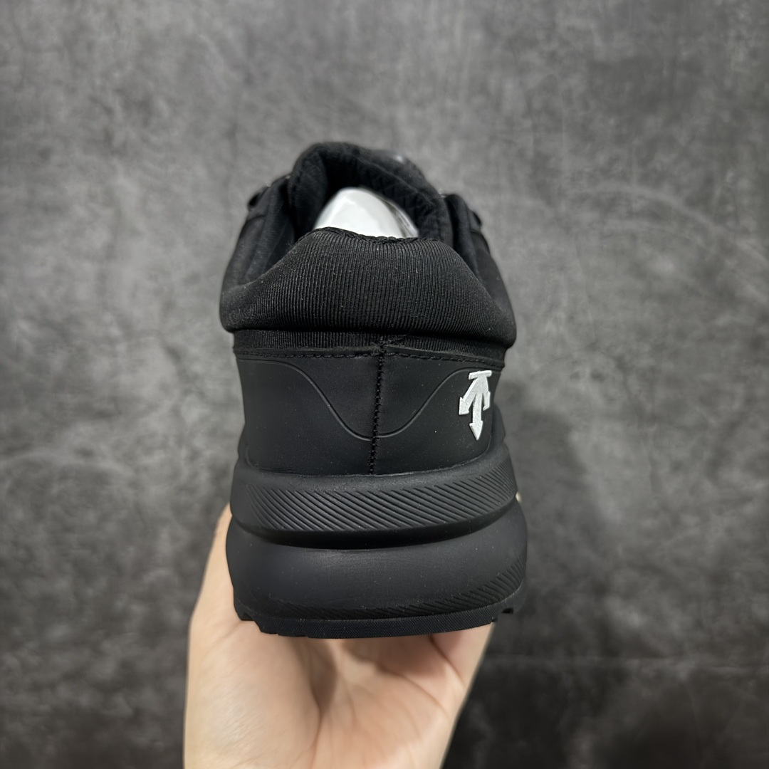 图片[4]-【公司级】DESCENTE BOA 迪桑特缓时尚休闲运动覆盖防水男子越野跑鞋 内里加绒 官方同步 正确细节 正确白色标 正确米其林大底 区别市场错版 适合技术路线单日徒步穿着 aeriosflgtx鞋受到长途野外跑步鞋的启发，适合在变化的地形上进行快速轻快的徒步旅行穿着，舒适而有支撑性，使您充满信心。 该设计与脚部融为一体，可最大限度地减少摩擦，鞋面gore-tex保护膜具有超强防水效果，采用gore隐形适体(invisiblefit)技术，更轻薄舒适。鞋子鞋外底结构vibram®橡胶化合材料，防滑耐磨耐用，tpu鞋头可防磨损，压缩eva泡沫内底以及一体的tpu铁芯提高了灵活性和稳定性。这是一款集功能，户外，颜值于一体的超强登山鞋，强烈推荐💪🏻 尺码： 39-45-选品中心