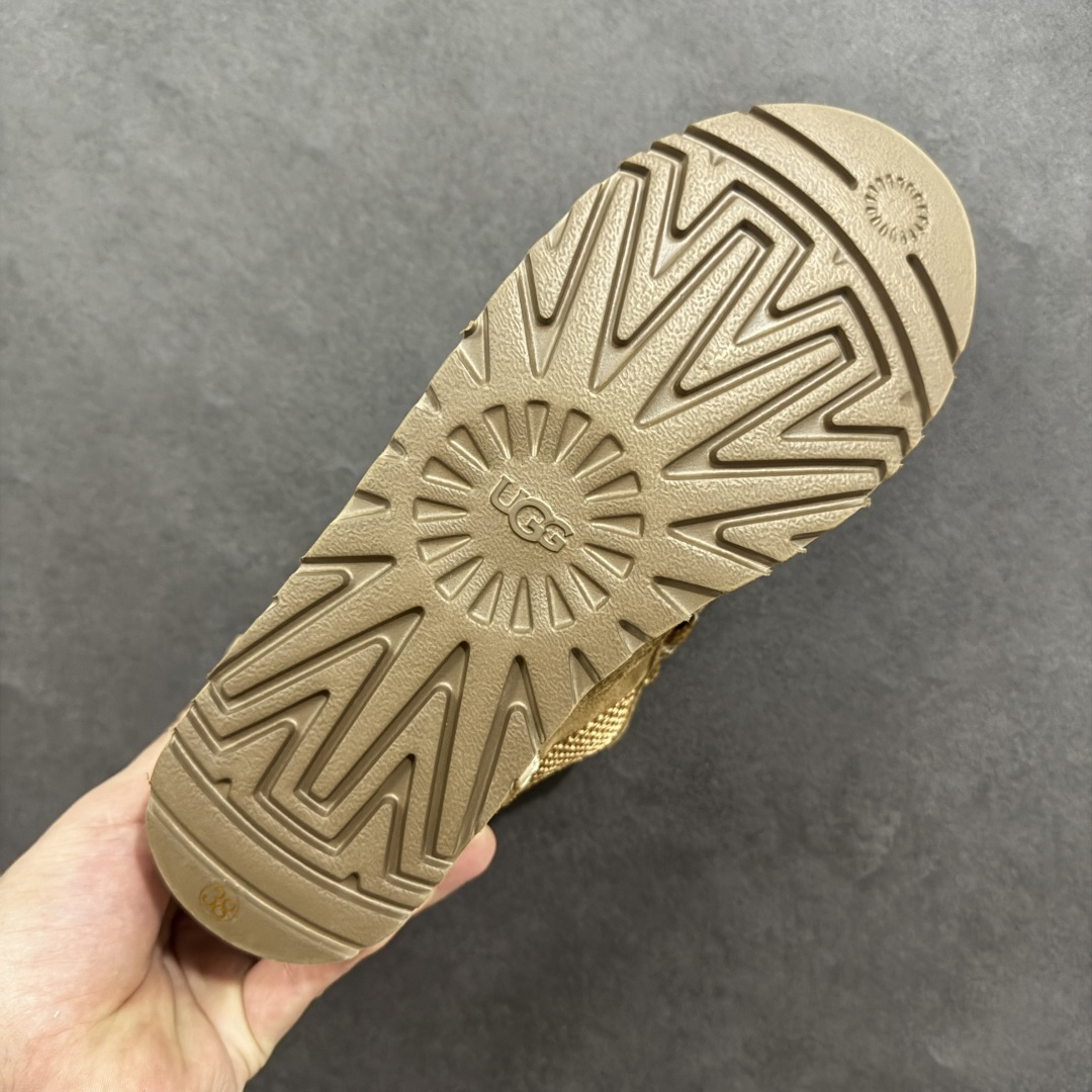 图片[9]-【X1纯原】市面顶级版本25新款UGG梅尔低帮面包鞋雪地靴1144032 广州外贸大厂生产鞋头到鞋垫真羊皮毛一体独立外盒包装芯片带防水工艺区别市面任何版本 独立原版开发大底羊绒鞋垫冬季保暖外出家居都是很适合的选择近年uug推出款式系列局部偏向年轻消费者喜好也走到时尚潮流穿搭的前沿鞋身材质防泼水涂层翻毛皮鞋面17毫米UGGPURE™植入式羊毛内底轻便防滑舒适橡胶外底带有品牌LOGO商标带全套包装 尺码：353637383940-选品中心