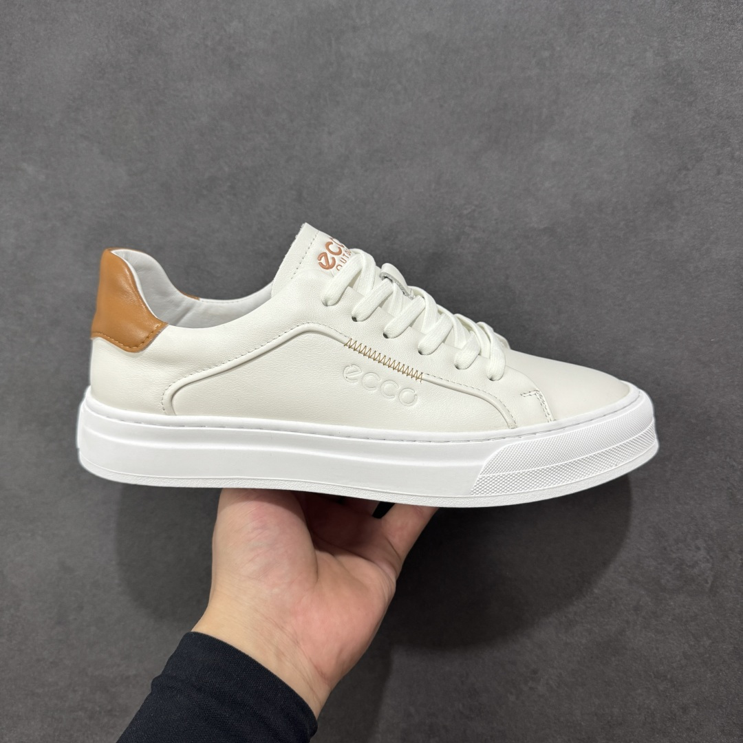 【公司级】Ecco 爱步 2022新款柔酷7号系列低帮百搭休闲板鞋 #黄景瑜同款 专柜热销款 1:1复刻 纯手工打造 质感妥妥的 !鞋面采用进口小牛皮+透气头层猪皮里,鞋底采用高端顶级TPR环保科技材料 磨具贴合鞋底给你不一样的缓力性能 特点 舒适 增强运动性 高端大气时尚不失稳重 值得推荐! 货号:983257-01002 尺码:38 39 40 41 42 43 44 皮鞋码-选品中心