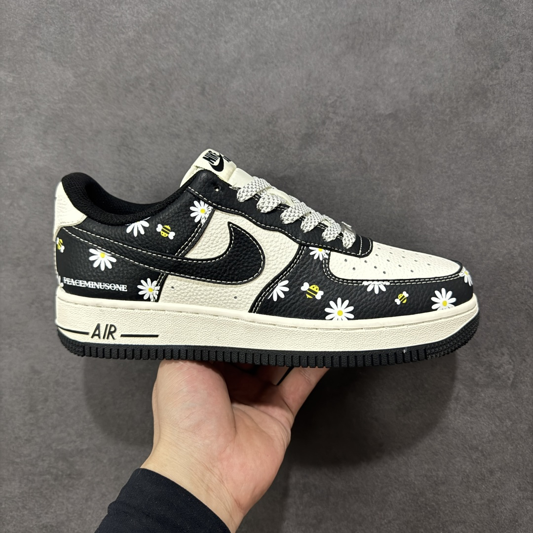 【定制版】Nike Air Force 1\'07 Low 小雏菊 空军一号低帮休闲板鞋 #原楦头原纸板 原装鞋盒 定制五金配件 内置全掌气垫 原厂鞋底 货号:JP8028-004 尺码:36 36.5 37.5 38 38.5 39 40 40.5 41 42 42.5 43 44 44.5 45-选品中心