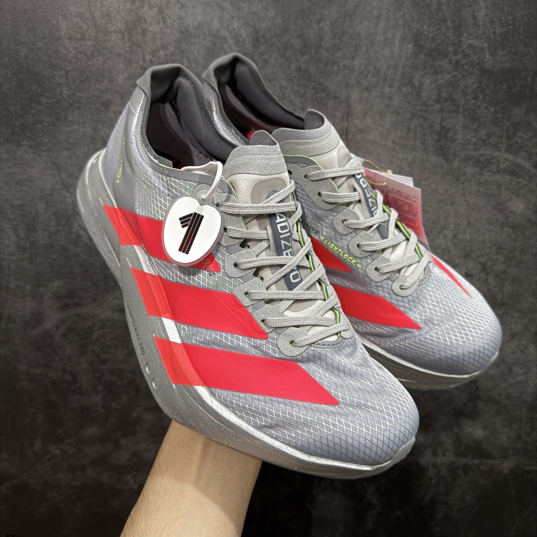 【NO.1纯原】Adidas Adizero Adios Pro 4 M竞训跑步鞋 银红色 JR6372 市场独一档品质 区别所有版本 原鞋购入开发数月 原材料 原档案打造 细节版型一比一 独立双层组合底私模. 搭配ENERGYRODS 2.0真碳柱,每一步都动力满满 鞋面用的是Lightlock技术,轻透又贴合,就像给脚定制的一样。 中底是全掌Lightstrike Pro泡棉,软弹感超绝 真正一比一还原真实脚感💪🏻 尺码:36 36.5 37 38 38.5 39 40 40.5 41 42 42.5 43 44 44.5 45 46-选品中心