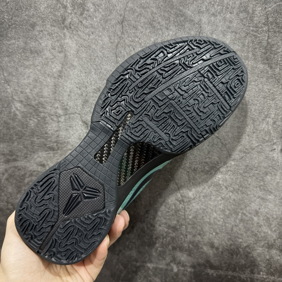 图片[9]-【S2纯原】NK Zoom Kobe ZK5 科比5代 黑绿 IH0274-300 Zoom Turbo气垫➕后掌EVA缓震 实战配置直接拉满 原楦纸板开发 鞋身流线型、后跟塑形 区分土肥圆 原档数据3D打印 鞋面细节匹配原版 全身鞋材卡料色独家定制 唯一正确喷漆SWOOSH NK专利Flyknit飞线科技，给予鞋身足够抗扭矩力 真实底模最大48.5 实战利器 专供海外市场 尺码：40 40.5 41 42 42.5 43 44 44.5 45 46 47.5 48.5 （脚宽、脚胖 建议买大半码） 编码：TT490520-选品中心