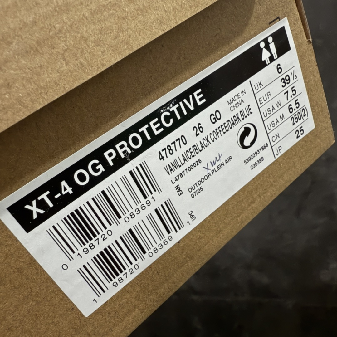 图片[9]-【莞产渠道】Salomon 萨洛蒙 XT-4 OG 复古机能跑鞋 米白棕 478770 经典户外产品 将初代XT 系列越野鞋面与重装徒步QUSET 4D中底融合呈现全新产品 鞋面拥有“SENSIFIT QUICKLACE ”双重组合 搭载 代表性的 4D ADVENCED CHASSIS 鞋底底盘 具备稳定 抓地 防护的综合特性 尺码：36 36.5 37.5 38 38.5 39 40 40.5 41 42 42.5 43 44 44.5 45-选品中心