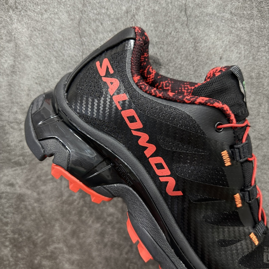 图片[7]-【莞产渠道】Salomon 萨洛蒙 XT-4 OG 复古机能跑鞋 蛇年限定黑红 经典户外产品 将初代XT 系列越野鞋面与重装徒步QUSET 4D中底融合呈现全新产品 鞋面拥有“SENSIFIT QUICKLACE ”双重组合 搭载 代表性的 4D ADVENCED CHASSIS 鞋底底盘 具备稳定 抓地 防护的综合特性 尺码：36 36.5 37.5 38 38.5 39 40 40.5 41 42 42.5 43 44 44.5 45-选品中心