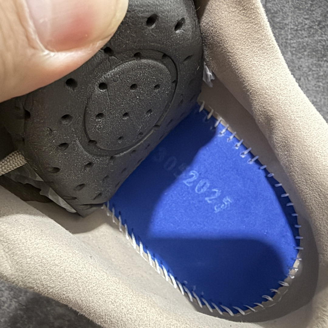 图片[7]-【莞产原盒版】Arcteryx始祖鸟 Konseal Shoe 舒适 防滑耐磨透气支撑抓地 登山鞋 沙色 黑棕 正确原盒 全鞋采用头层麂皮 耐磨防滑黄金V底 莞产高品质 区别市场通货 代购指定版本 原数据开发 不掉标 正确高频字体 鸟爪细节完美 区别市场公版货 错误字体货 中底带钢印上脚舒适轻便无负重感 四季百搭 始祖鸟 KONSEAL 轻量户外鞋，这双鞋，不仅仅可以穿着逛街上班，更可以穿着徒步旅游甚至攀岩！说实话，没多少人真的会去攀岩，经我们试穿，这双鞋，日常穿也是非常舒服轻便！搭配日常的衣服完全不违和！结构中底TPU底盘，保护双脚。配置3D模具保护双脚+一体化系带系统，鞋面防撕裂网布、TPU保护膜和牛巴革合成面料，喜欢放心入！这种类型的鞋子咱们家超难得遇到一次，喜欢一定不要错过 尺码：39-45-选品中心