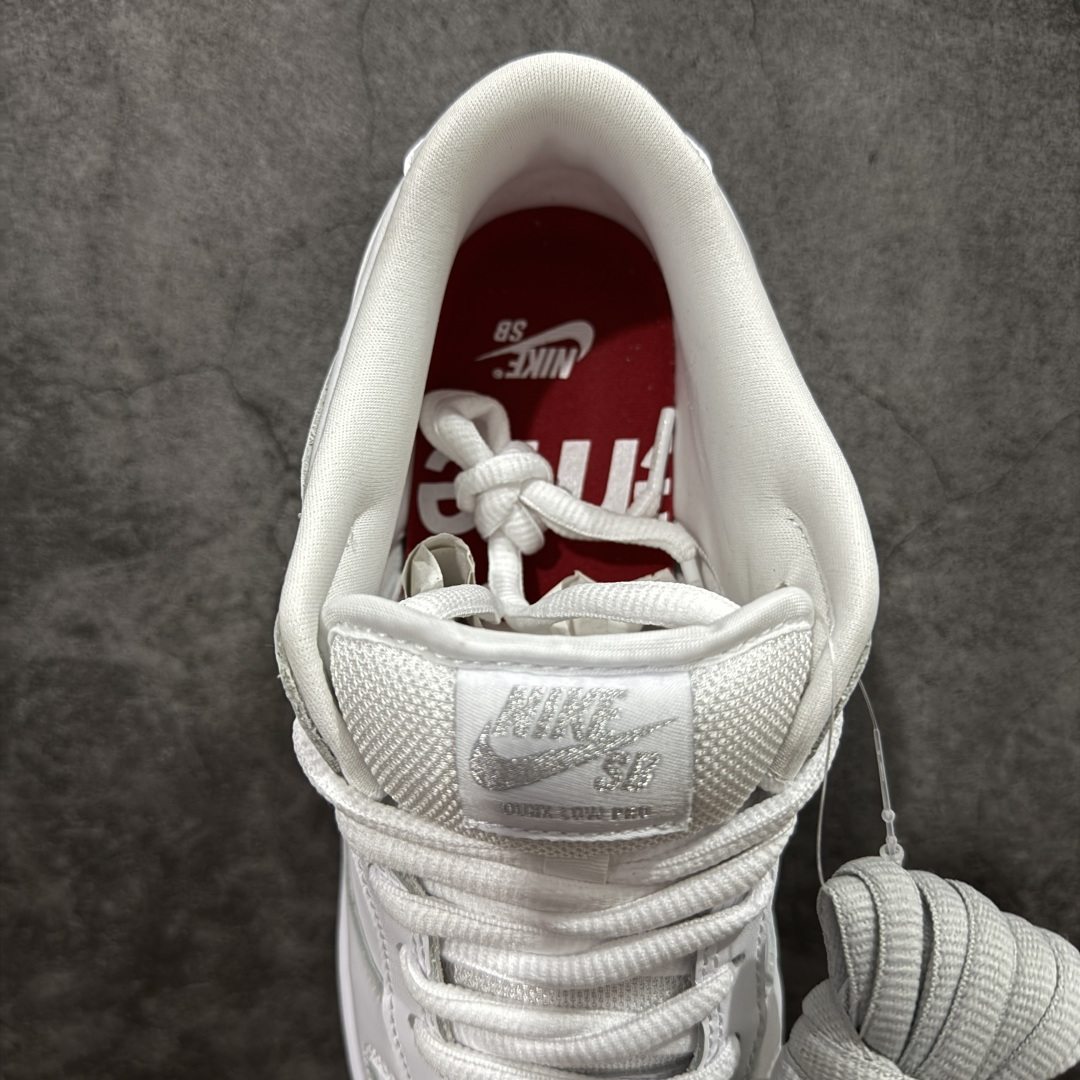 图片[8]-【纯原M版】 Supreme x Nike SB DUNK 低帮联名板鞋 货号：HQ8487-100 国内一线头部大厂出品 高端零售专供品质 全套原厂数据 原厂皮料 原厂辅料打造 德国进口真空加硫定型工艺 一码一模 真实半码 全方位细节全部到位 细节处理比正品更顶！ 尺码：40 40.5 41 42 42.5 43 44 44.5 45 46 47.5-选品中心