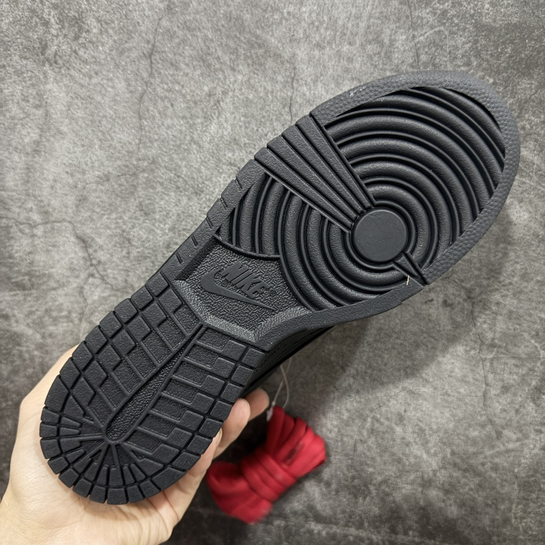 图片[9]-【纯原M版】 Supreme x Nike SB DUNK 低帮联名板鞋 货号：HQ8487-001 国内一线头部大厂出品 高端零售专供品质 全套原厂数据 原厂皮料 原厂辅料打造 德国进口真空加硫定型工艺 一码一模 真实半码 全方位细节全部到位 细节处理比正品更顶！ 尺码：40 40.5 41 42 42.5 43 44 44.5 45 46 47.5-选品中心