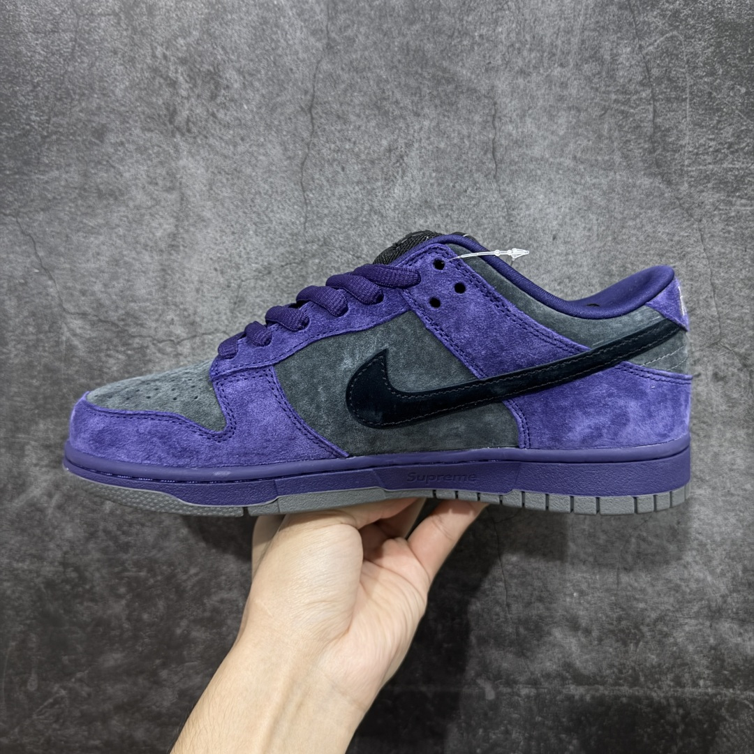 图片[2]-【纯原M版】 Supreme x Nike SB DUNK 低帮联名板鞋 货号：HQ8487-500 国内一线头部大厂出品 高端零售专供品质 全套原厂数据 原厂皮料 原厂辅料打造 德国进口真空加硫定型工艺 一码一模 真实半码 全方位细节全部到位 细节处理比正品更顶！ 尺码：40 40.5 41 42 42.5 43 44 44.5 45 46 47.5-选品中心