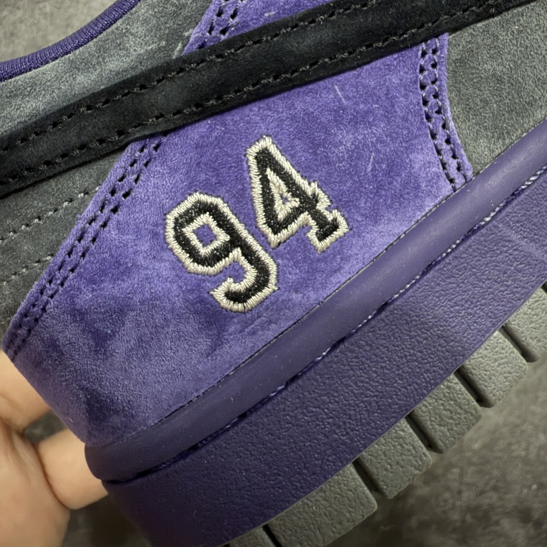 图片[3]-【纯原M版】 Supreme x Nike SB DUNK 低帮联名板鞋 货号：HQ8487-500 国内一线头部大厂出品 高端零售专供品质 全套原厂数据 原厂皮料 原厂辅料打造 德国进口真空加硫定型工艺 一码一模 真实半码 全方位细节全部到位 细节处理比正品更顶！ 尺码：40 40.5 41 42 42.5 43 44 44.5 45 46 47.5-选品中心