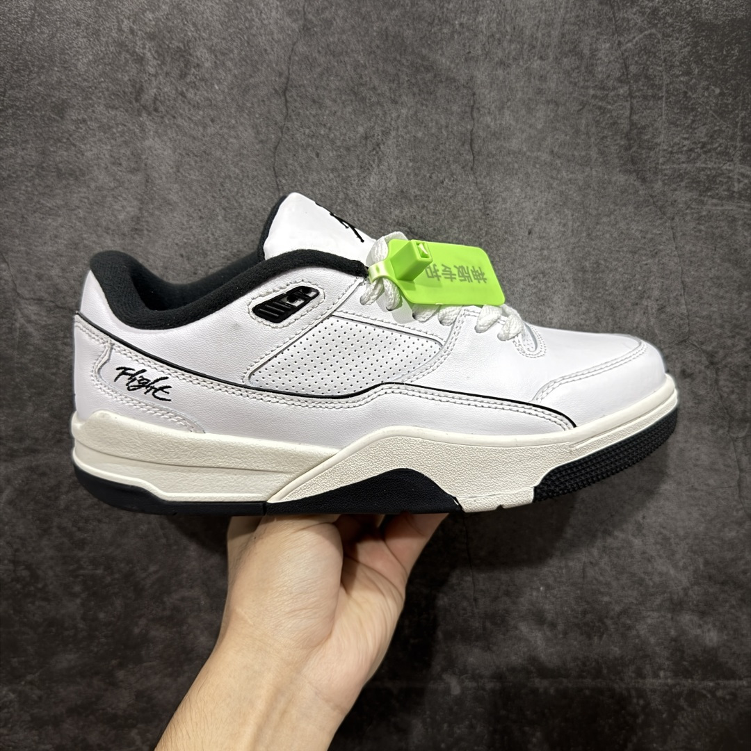 【神版】Air Jordan 4 Retro Flight Court 低帮 黑粉 AJ4 乔丹4代 aj4 乔4 低邦 乔丹篮球鞋系列 目前此系列市场最优版本 头层带半码 区别市场通货 鞋款整体以黑色翻毛皮打造,搭配侧身黑色麂皮框架,鞋舌及后跟Jumpman Logo分别采用黑色、灰色刺绣点缀,后跟侧身Flighth字样也辅以灰色刺绣呈现,秉承轻量化的速度型篮球鞋设计思想完成设计,降低重量的同时提升舒适度,中底延续前作使用了分离式后掌可视化Air Soleb气垫。鞋带孔和后跟鞋提以籃网为造型灵感,将篮球运动巧妙融入到鞋款的设计之中,使鞋身整体富有流动性、节奏感和优雅气质。 货号:HF3255-100 尺码:36 36.5 37.5 38 38.5 39 40 40.5 41 42 42.5 43 44 44.5 45-选品中心