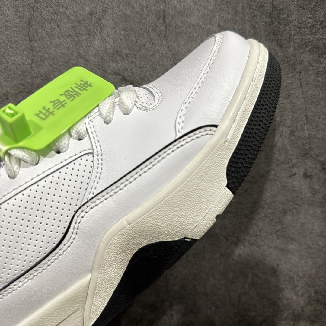 图片[6]-【神版】Air Jordan 4 Retro Flight Court 低帮 黑粉 AJ4 乔丹4代 aj4 乔4 低邦 乔丹篮球鞋系列 目前此系列市场最优版本 头层带半码 区别市场通货 鞋款整体以黑色翻毛皮打造，搭配侧身黑色麂皮框架，鞋舌及后跟Jumpman Logo分别采用黑色、灰色刺绣点缀，后跟侧身Flighth字样也辅以灰色刺绣呈现，秉承轻量化的速度型篮球鞋设计思想完成设计，降低重量的同时提升舒适度，中底延续前作使用了分离式后掌可视化Air Soleb气垫。鞋带孔和后跟鞋提以籃网为造型灵感，将篮球运动巧妙融入到鞋款的设计之中，使鞋身整体富有流动性、节奏感和优雅气质。 货号：HF3255-100 尺码：36 36.5 37.5 38 38.5 39 40 40.5 41 42 42.5 43 44 44.5 45-选品中心