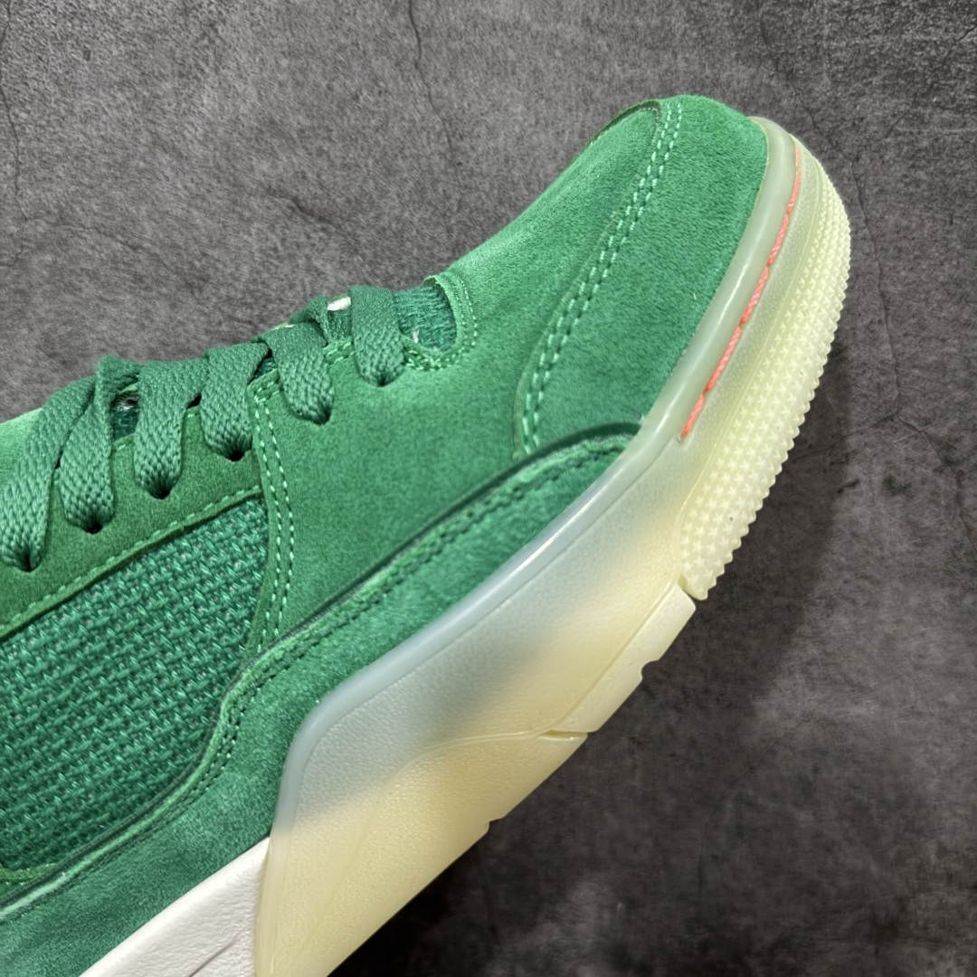 图片[6]-【神版】Air Jordan 4 Retro Flight Court 低帮 黑粉 AJ4 乔丹4代 aj4 乔4 低邦 乔丹篮球鞋系列 目前此系列市场最优版本 头层带半码 区别市场通货 鞋款整体以黑色翻毛皮打造，搭配侧身黑色麂皮框架，鞋舌及后跟Jumpman Logo分别采用黑色、灰色刺绣点缀，后跟侧身Flighth字样也辅以灰色刺绣呈现，秉承轻量化的速度型篮球鞋设计思想完成设计，降低重量的同时提升舒适度，中底延续前作使用了分离式后掌可视化Air Soleb气垫。鞋带孔和后跟鞋提以籃网为造型灵感，将篮球运动巧妙融入到鞋款的设计之中，使鞋身整体富有流动性、节奏感和优雅气质。 货号：HF3255-300 尺码：36 36.5 37.5 38 38.5 39 40 40.5 41 42 42.5 43 44 44.5 45-选品中心