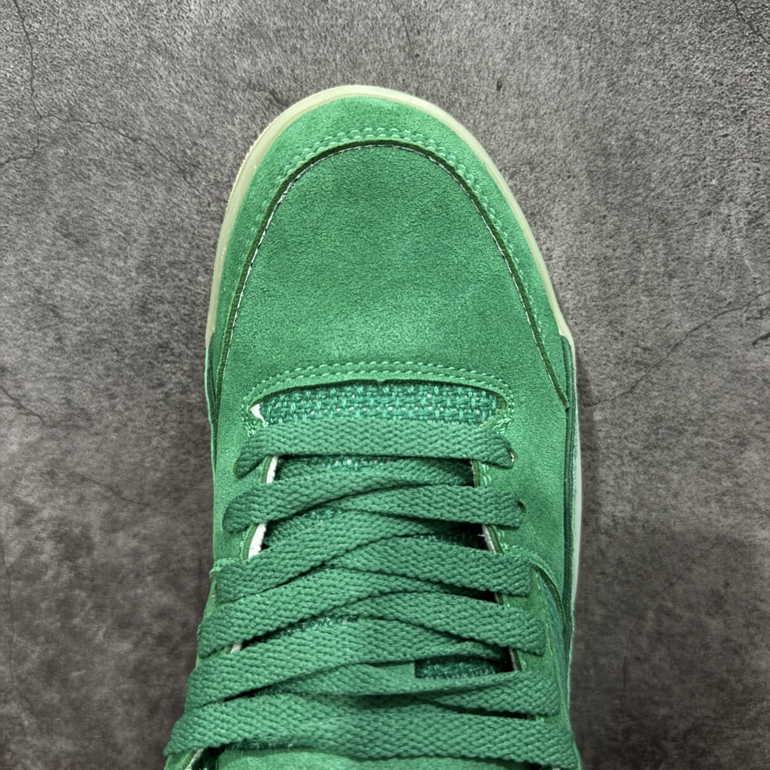 图片[5]-【神版】Air Jordan 4 Retro Flight Court 低帮 黑粉 AJ4 乔丹4代 aj4 乔4 低邦 乔丹篮球鞋系列 目前此系列市场最优版本 头层带半码 区别市场通货 鞋款整体以黑色翻毛皮打造，搭配侧身黑色麂皮框架，鞋舌及后跟Jumpman Logo分别采用黑色、灰色刺绣点缀，后跟侧身Flighth字样也辅以灰色刺绣呈现，秉承轻量化的速度型篮球鞋设计思想完成设计，降低重量的同时提升舒适度，中底延续前作使用了分离式后掌可视化Air Soleb气垫。鞋带孔和后跟鞋提以籃网为造型灵感，将篮球运动巧妙融入到鞋款的设计之中，使鞋身整体富有流动性、节奏感和优雅气质。 货号：HF3255-300 尺码：36 36.5 37.5 38 38.5 39 40 40.5 41 42 42.5 43 44 44.5 45-选品中心