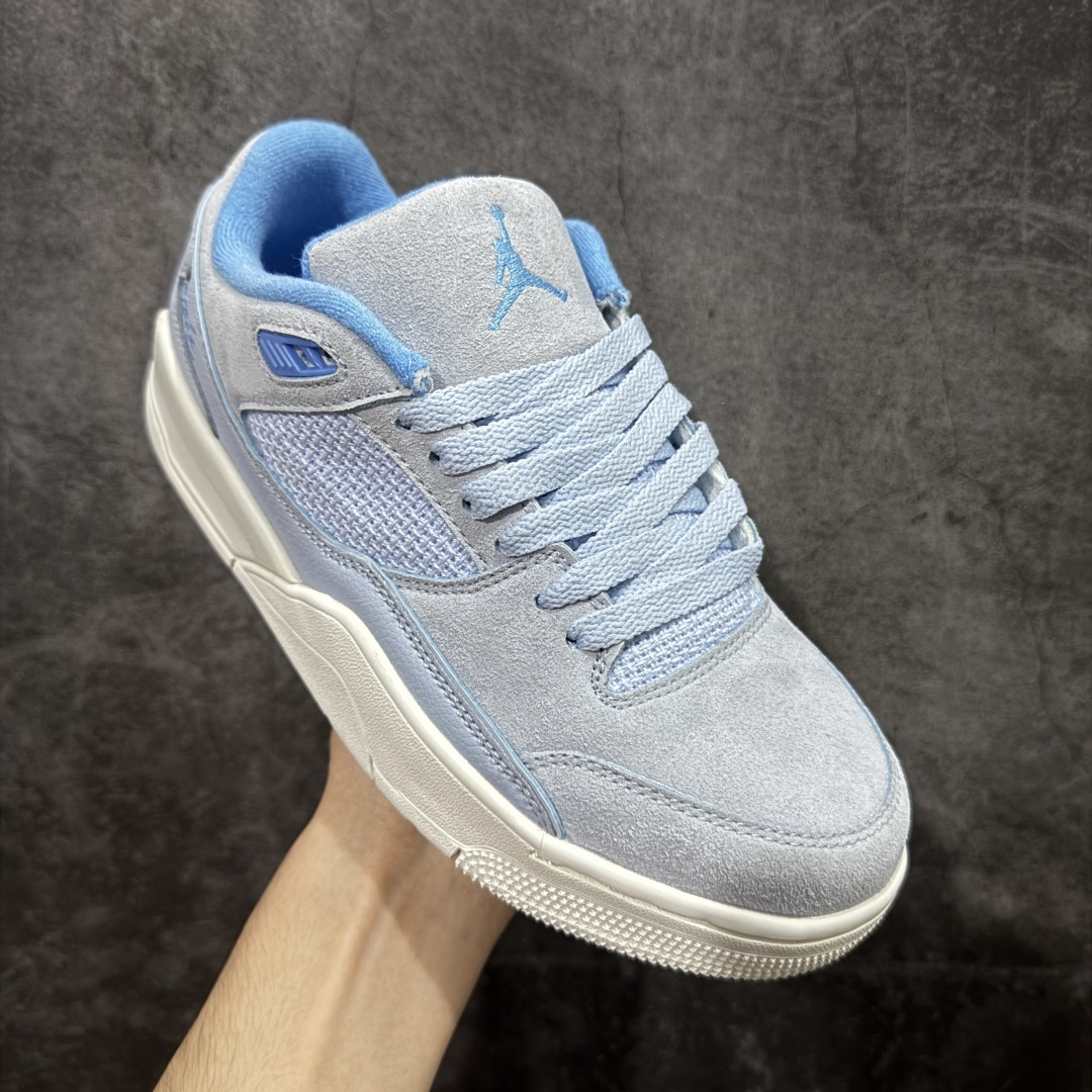 图片[3]-【神版】Air Jordan 4 Retro Flight Court 低帮 黑粉 AJ4 乔丹4代 aj4 乔4 低邦 乔丹篮球鞋系列 目前此系列市场最优版本 头层带半码 区别市场通货 鞋款整体以黑色翻毛皮打造，搭配侧身黑色麂皮框架，鞋舌及后跟Jumpman Logo分别采用黑色、灰色刺绣点缀，后跟侧身Flighth字样也辅以灰色刺绣呈现，秉承轻量化的速度型篮球鞋设计思想完成设计，降低重量的同时提升舒适度，中底延续前作使用了分离式后掌可视化Air Soleb气垫。鞋带孔和后跟鞋提以籃网为造型灵感，将篮球运动巧妙融入到鞋款的设计之中，使鞋身整体富有流动性、节奏感和优雅气质。 货号：FZ9854-400 尺码：36 36.5 37.5 38 38.5 39 40 40.5 41 42 42.5 43 44 44.5 45-选品中心