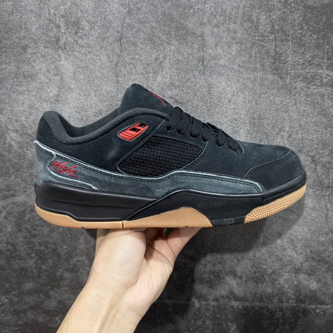 【神版】Air Jordan 4 Retro Flight Court 低帮 黑粉 AJ4 乔丹4代 aj4 乔4 低邦 黑粉 乔丹篮球鞋系列 目前此系列市场最优版本 头层带半码 区别市场通货 鞋款整体以黑色翻毛皮打造，搭配侧身黑色麂皮框架，鞋舌及后跟Jumpman Logo分别采用黑色、灰色刺绣点缀，后跟侧身Flighth字样也辅以灰色刺绣呈现，秉承轻量化的速度型篮球鞋设计思想完成设计，降低重量的同时提升舒适度，中底延续前作使用了分离式后掌可视化Air Soleb气垫。鞋带孔和后跟鞋提以籃网为造型灵感，将篮球运动巧妙融入到鞋款的设计之中，使鞋身整体富有流动性、节奏感和优雅气质。 货号：HF3255-001 尺码：36 36.5 37.5 38 38.5 39 40 40.5 41 42 42.5 43 44 44.5 45-选品中心