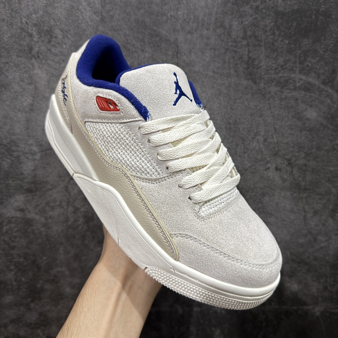图片[3]-【神版】Air Jordan 4 Retro Flight Court 低帮 黑粉 AJ4 乔丹4代 aj4 乔4 低邦 黑粉 乔丹篮球鞋系列 目前此系列市场最优版本 头层带半码 区别市场通货 鞋款整体以黑色翻毛皮打造，搭配侧身黑色麂皮框架，鞋舌及后跟Jumpman Logo分别采用黑色、灰色刺绣点缀，后跟侧身Flighth字样也辅以灰色刺绣呈现，秉承轻量化的速度型篮球鞋设计思想完成设计，降低重量的同时提升舒适度，中底延续前作使用了分离式后掌可视化Air Soleb气垫。鞋带孔和后跟鞋提以籃网为造型灵感，将篮球运动巧妙融入到鞋款的设计之中，使鞋身整体富有流动性、节奏感和优雅气质。 货号：HF3255-005 尺码：36 36.5 37.5 38 38.5 39 40 40.5 41 42 42.5 43 44 44.5 45-选品中心