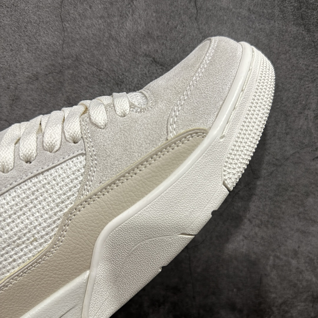 图片[6]-【神版】Air Jordan 4 Retro Flight Court 低帮 黑粉 AJ4 乔丹4代 aj4 乔4 低邦 黑粉 乔丹篮球鞋系列 目前此系列市场最优版本 头层带半码 区别市场通货 鞋款整体以黑色翻毛皮打造，搭配侧身黑色麂皮框架，鞋舌及后跟Jumpman Logo分别采用黑色、灰色刺绣点缀，后跟侧身Flighth字样也辅以灰色刺绣呈现，秉承轻量化的速度型篮球鞋设计思想完成设计，降低重量的同时提升舒适度，中底延续前作使用了分离式后掌可视化Air Soleb气垫。鞋带孔和后跟鞋提以籃网为造型灵感，将篮球运动巧妙融入到鞋款的设计之中，使鞋身整体富有流动性、节奏感和优雅气质。 货号：HF3255-005 尺码：36 36.5 37.5 38 38.5 39 40 40.5 41 42 42.5 43 44 44.5 45-选品中心