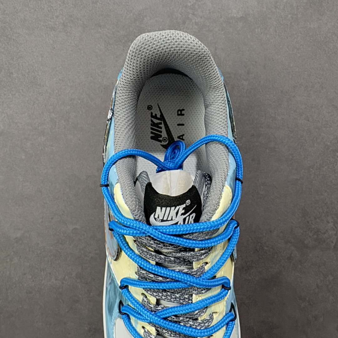 图片[7]-【定制版】Nike Air Force 1\’07 Low \”Mist Blue Hero\” 手绘涂鸦 雾蓝英雄 空军一号低帮休闲板鞋  #鞋身裹着一层雾感蓝灰的晕染，像清晨街景被薄雾浸软的色调，做旧肌理里藏着随性的泼墨痕迹，自带慵懒的复古滤镜；亮眼的蓝色绳状鞋带是点睛之笔，软乎乎的绳结打破了鞋身的朦胧感，添了几分街头的跳脱劲儿。鞋侧的“THE HERO”涂鸦最是灵魂 手写字体混着随性的线条，像某个少年在旧墙面上随手写下的英雄梦 货号：ZG0088-228  尺码：36 36.5 37.5 38 38.5 39 40 40.5 41 42 42.5 43 44 44.5 45-选品中心