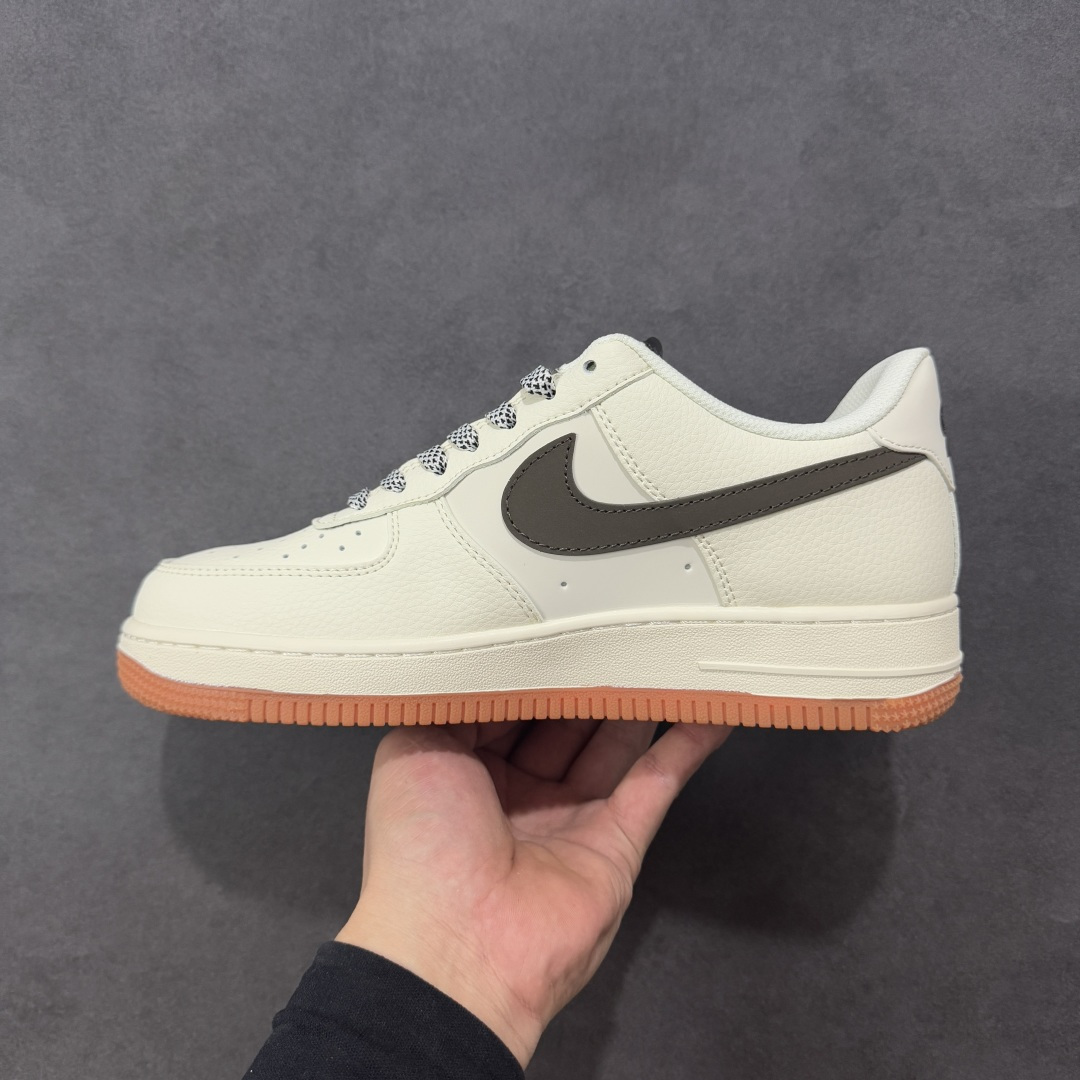 图片[2]-【定制版】Nike Air Force 1\’07 Low 联名 爱心米黑生胶 空军一号低帮休闲板鞋  #原楦头原纸板 原装鞋盒 定制五金配件 内置全掌气垫 原厂鞋底 货号：QW5836-027  尺码：36 36.5 37.5 38 38.5 39 40 40.5 41 42 42.5 43 44 44.5 45-选品中心