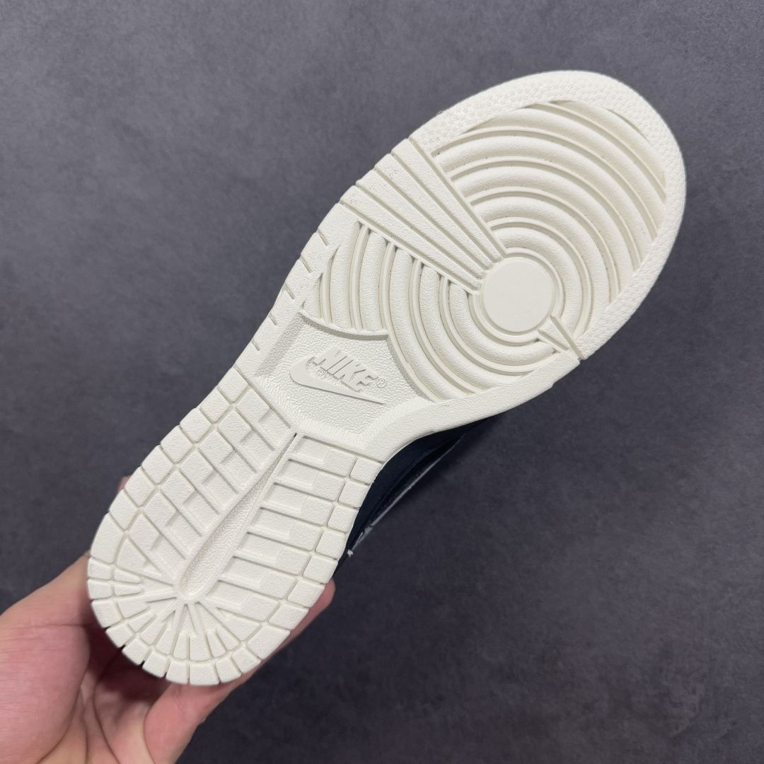 图片[9]-【定制版】Nike SB Dunk Low“ NIKE高达—米黑灰” 周年高端定制 低帮休闲板鞋 定制鞋盒 大厂纯原品质出货 超高清洁度 皮料切割干净无任何毛边 细节完美 货号：DN3168-004 尺码：36 36.5 37.5 38 38.5 39 40 40.5 41 42 42.5 43 44 44.5 45 编码：HXSB330340-选品中心