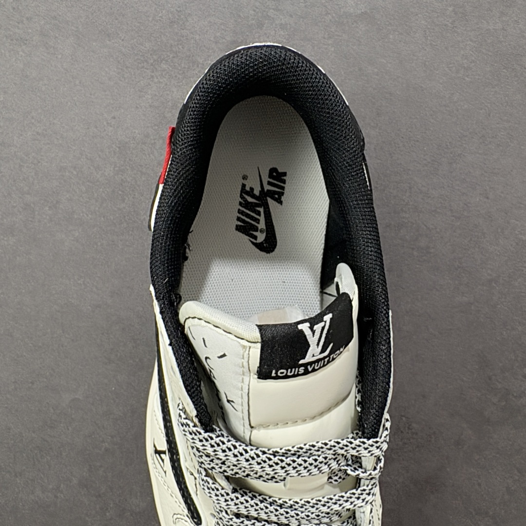 图片[7]-【定制版】Travis Scott x Fragment Design x Air Jordan 1 Low OG SP AJ1 乔1 LV联名 黑勾红标 低帮文化休闲板鞋 CX5050-Y30  #多方联名合作融合了Travis Scott 独特的音乐风格，藤原浩个性的设计风格以及Jordan品牌的经典元素 使其成为一双具有独特身份和价值的鞋子 清新而立体的外观加上联名标识更突出了其独特身份 这种配色方案显示出活力和时尚感 在视觉上引人注目 鞋身的质感和细腻的细节处理使其显得高端而格调十足 这款“倒钩”联名是设计与创意完美结合 融合多方的个性风格是一款备受瞩目的潮流鞋款  尺码：36 36.5 37.5 38 38.5 39 40 40.5 41 42 42.5 43 44 44.5 45 编码：HXSB330340-选品中心