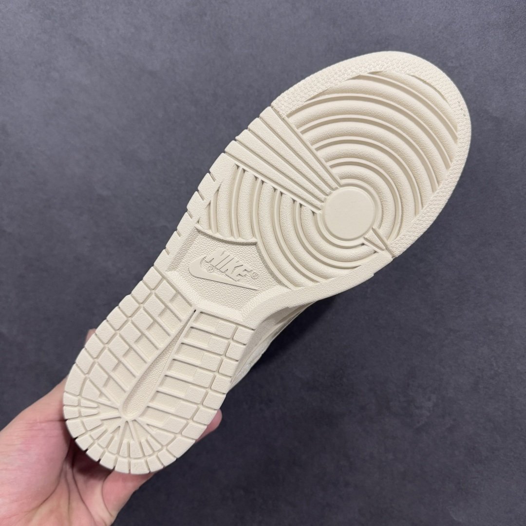 图片[9]-【定制版】Nike SB Dunk Low 联名 米色猪八 周年高端定制 低帮休闲板鞋 SD8888-002  #定制鞋盒 大厂纯原品质出货 超高清洁度 皮料切割干净无任何毛边 细节完美   尺码：36 36.5 37.5 38 38.5 39 40 40.5 41 42 42.5 43 44 44.5 45 编码：HXSB330340-选品中心