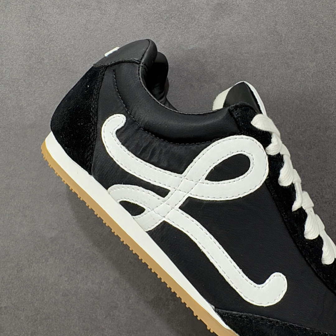 图片[6]-【公司级礼盒版】罗意威LOEWE 2025 Ballet Runner2.0 新款芭蕾舞鞋 双层精美礼盒包装 细节完美 裁边清洁度超高 无毛边 版型和材质均1比1复刻 内里头层皮料 价格合理不杀猪 中端版本品质💪🏻 尺码 35-45-选品中心