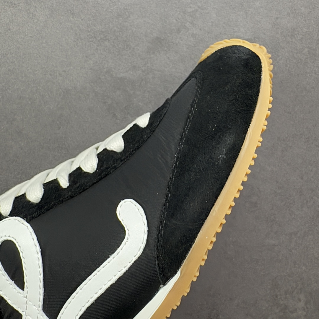 图片[5]-【公司级礼盒版】罗意威LOEWE 2025 Ballet Runner2.0 新款芭蕾舞鞋 双层精美礼盒包装 细节完美 裁边清洁度超高 无毛边 版型和材质均1比1复刻 内里头层皮料 价格合理不杀猪 中端版本品质💪🏻 尺码 35-45-选品中心