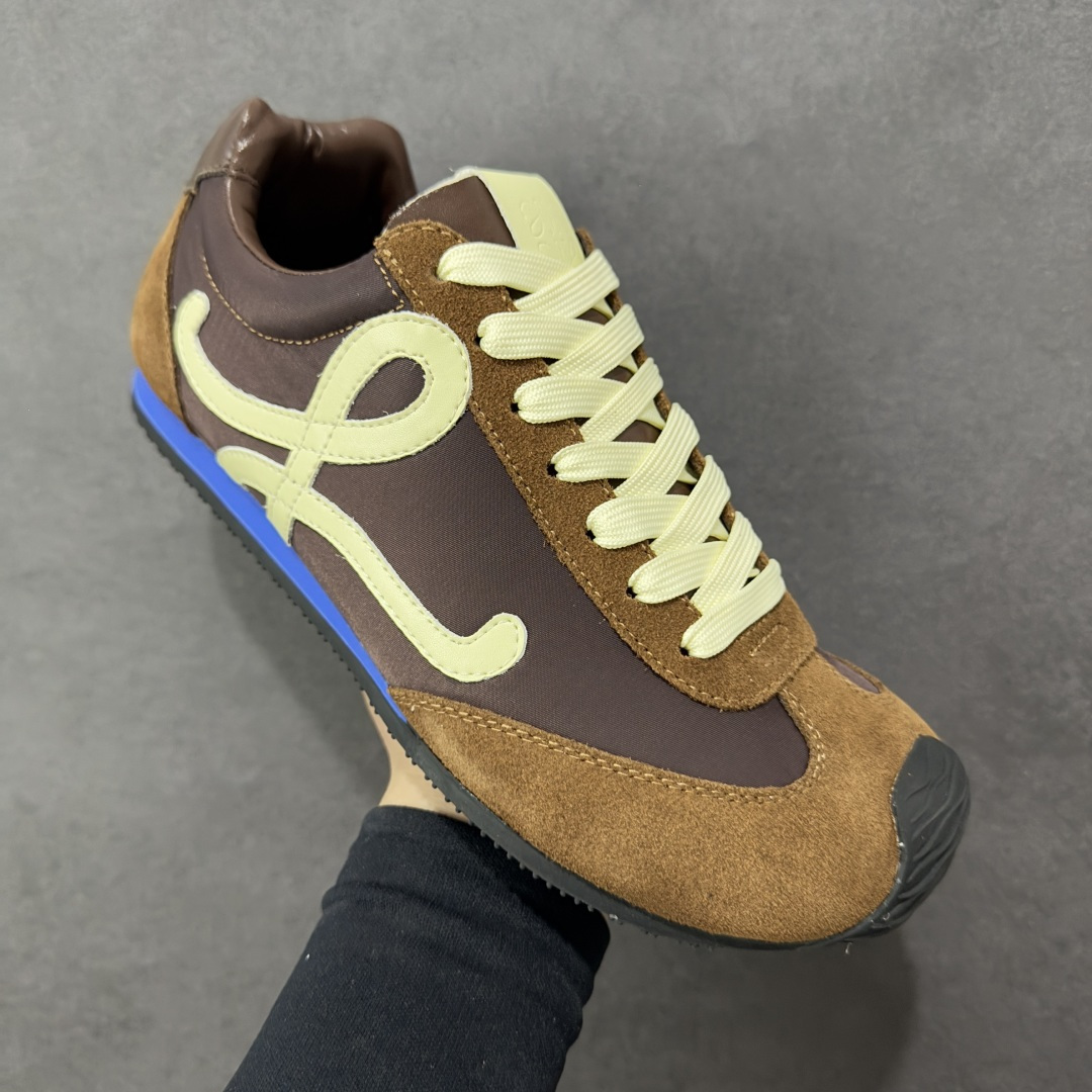 图片[3]-【公司级礼盒版】罗意威LOEWE 2025 Ballet Runner2.0 新款芭蕾舞鞋 双层精美礼盒包装 细节完美 裁边清洁度超高 无毛边 版型和材质均1比1复刻 内里头层皮料 价格合理不杀猪 中端版本品质💪🏻 尺码 35-45-选品中心