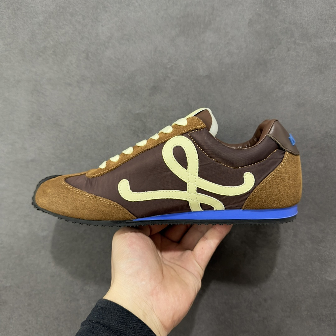 图片[2]-【公司级礼盒版】罗意威LOEWE 2025 Ballet Runner2.0 新款芭蕾舞鞋 双层精美礼盒包装 细节完美 裁边清洁度超高 无毛边 版型和材质均1比1复刻 内里头层皮料 价格合理不杀猪 中端版本品质💪🏻 尺码 35-45-选品中心