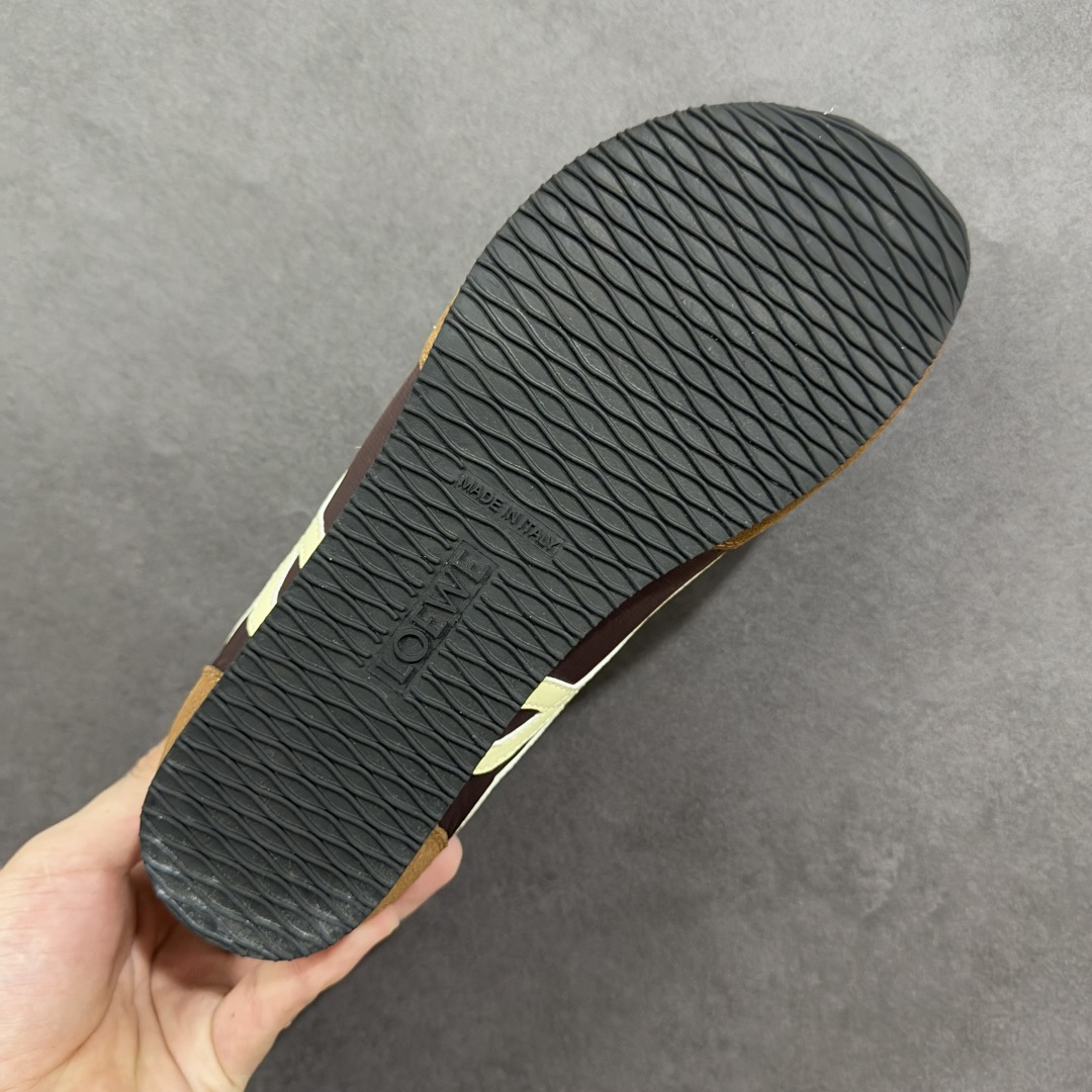 图片[9]-【公司级礼盒版】罗意威LOEWE 2025 Ballet Runner2.0 新款芭蕾舞鞋 双层精美礼盒包装 细节完美 裁边清洁度超高 无毛边 版型和材质均1比1复刻 内里头层皮料 价格合理不杀猪 中端版本品质💪🏻 尺码 35-45-选品中心