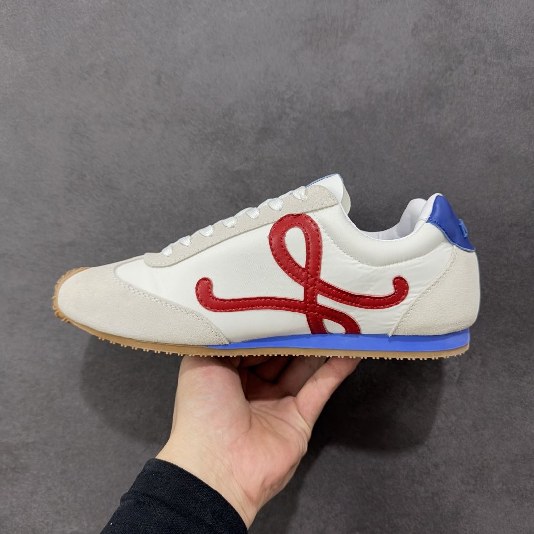 图片[2]-【公司级礼盒版】罗意威LOEWE 2025 Ballet Runner2.0 新款芭蕾舞鞋 双层精美礼盒包装 细节完美 裁边清洁度超高 无毛边 版型和材质均1比1复刻 内里头层皮料 价格合理不杀猪 中端版本品质💪🏻 尺码 35-45-选品中心