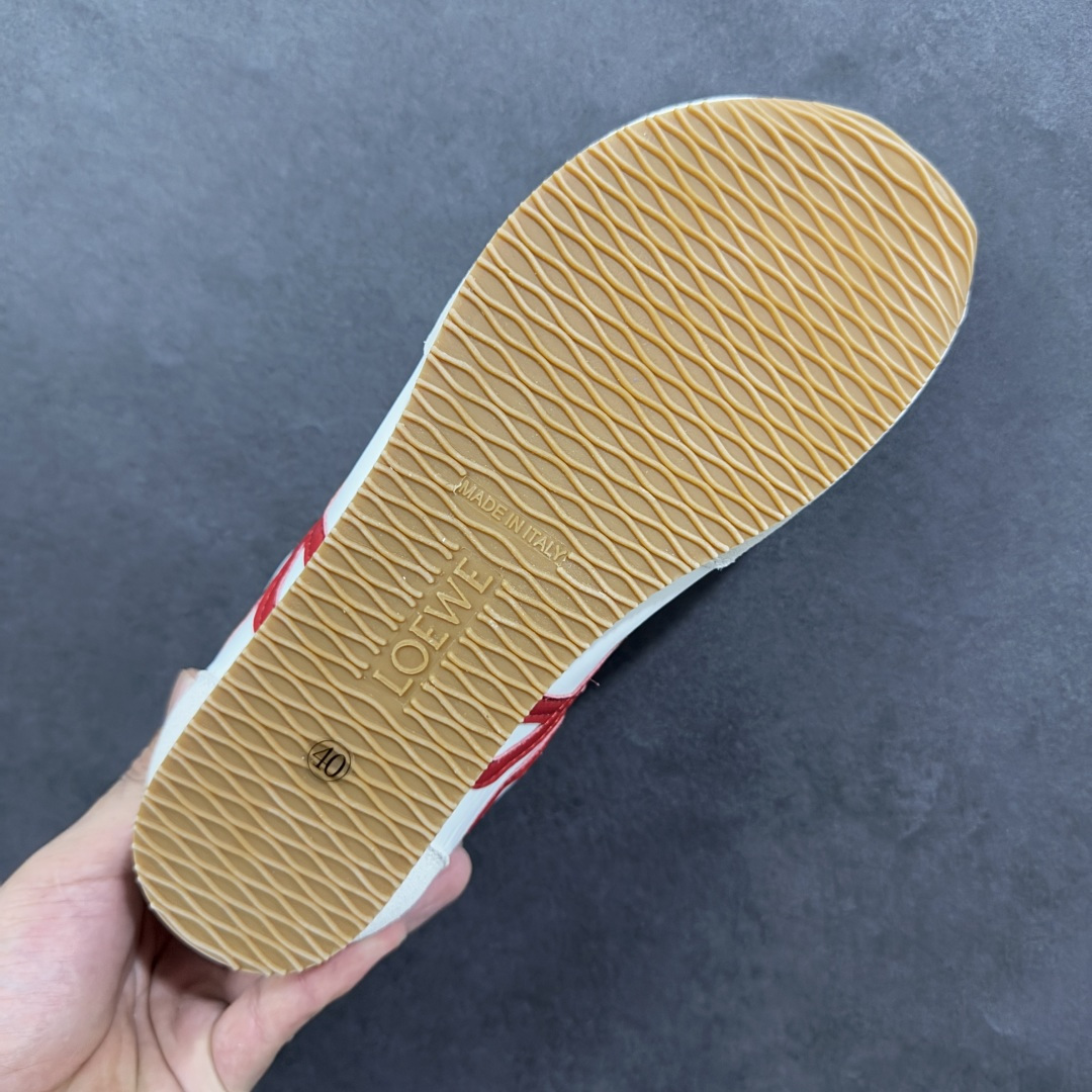 图片[9]-【公司级礼盒版】罗意威LOEWE 2025 Ballet Runner2.0 新款芭蕾舞鞋 双层精美礼盒包装 细节完美 裁边清洁度超高 无毛边 版型和材质均1比1复刻 内里头层皮料 价格合理不杀猪 中端版本品质💪🏻 尺码 35-45-选品中心