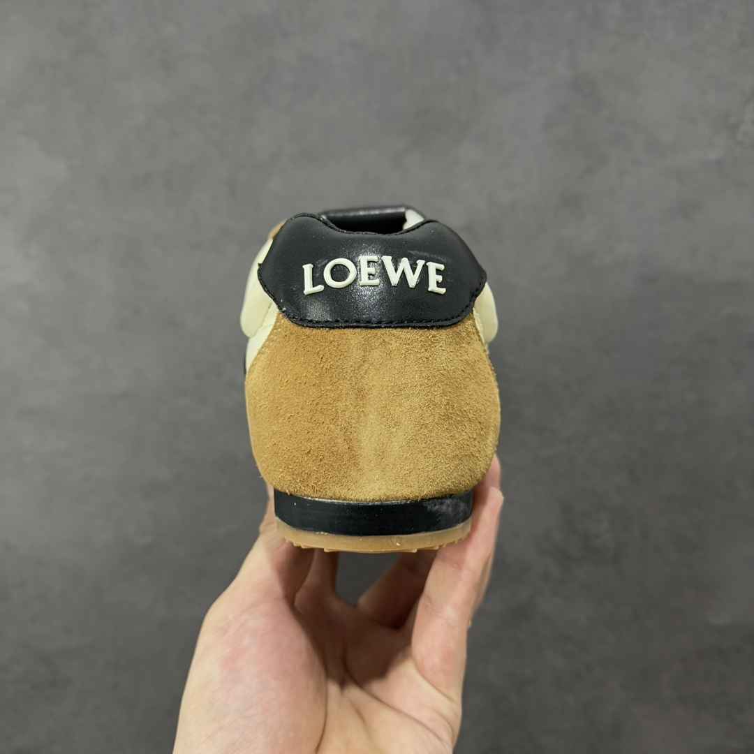 图片[4]-【公司级礼盒版】罗意威LOEWE 2025 Ballet Runner2.0 新款芭蕾舞鞋 双层精美礼盒包装 细节完美 裁边清洁度超高 无毛边 版型和材质均1比1复刻 内里头层皮料 价格合理不杀猪 中端版本品质💪🏻 尺码 35-45-选品中心