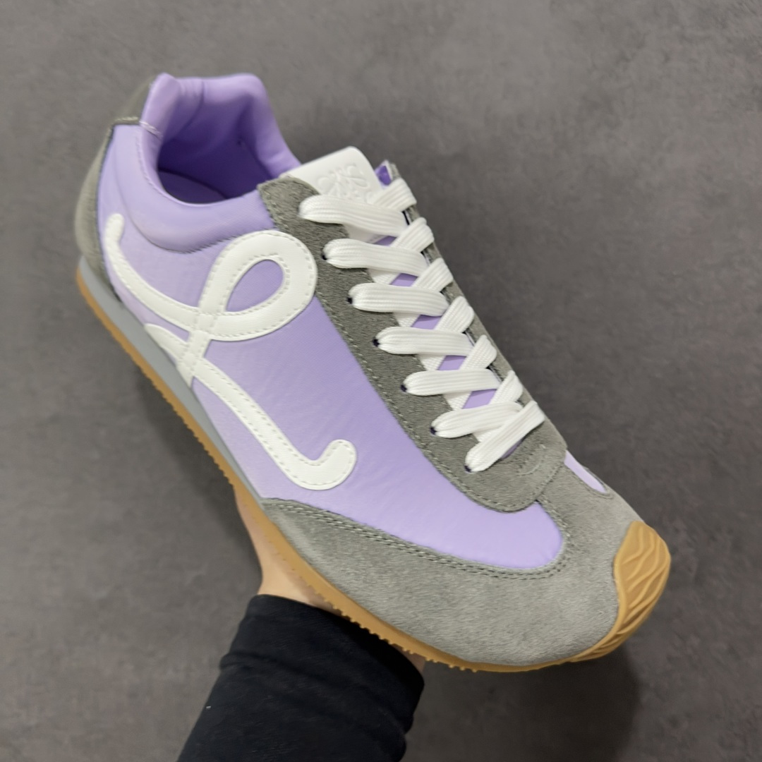 图片[3]-【公司级礼盒版】罗意威LOEWE 2025 Ballet Runner2.0 新款芭蕾舞鞋 双层精美礼盒包装 细节完美 裁边清洁度超高 无毛边 版型和材质均1比1复刻 内里头层皮料 价格合理不杀猪 中端版本品质💪🏻 尺码 35-40-选品中心