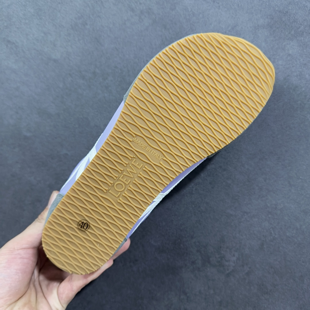 图片[9]-【公司级礼盒版】罗意威LOEWE 2025 Ballet Runner2.0 新款芭蕾舞鞋 双层精美礼盒包装 细节完美 裁边清洁度超高 无毛边 版型和材质均1比1复刻 内里头层皮料 价格合理不杀猪 中端版本品质💪🏻 尺码 35-40-选品中心